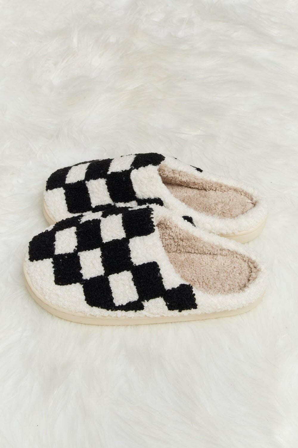 Melody Checkered Print Plush Slide Slippers - Love Salve