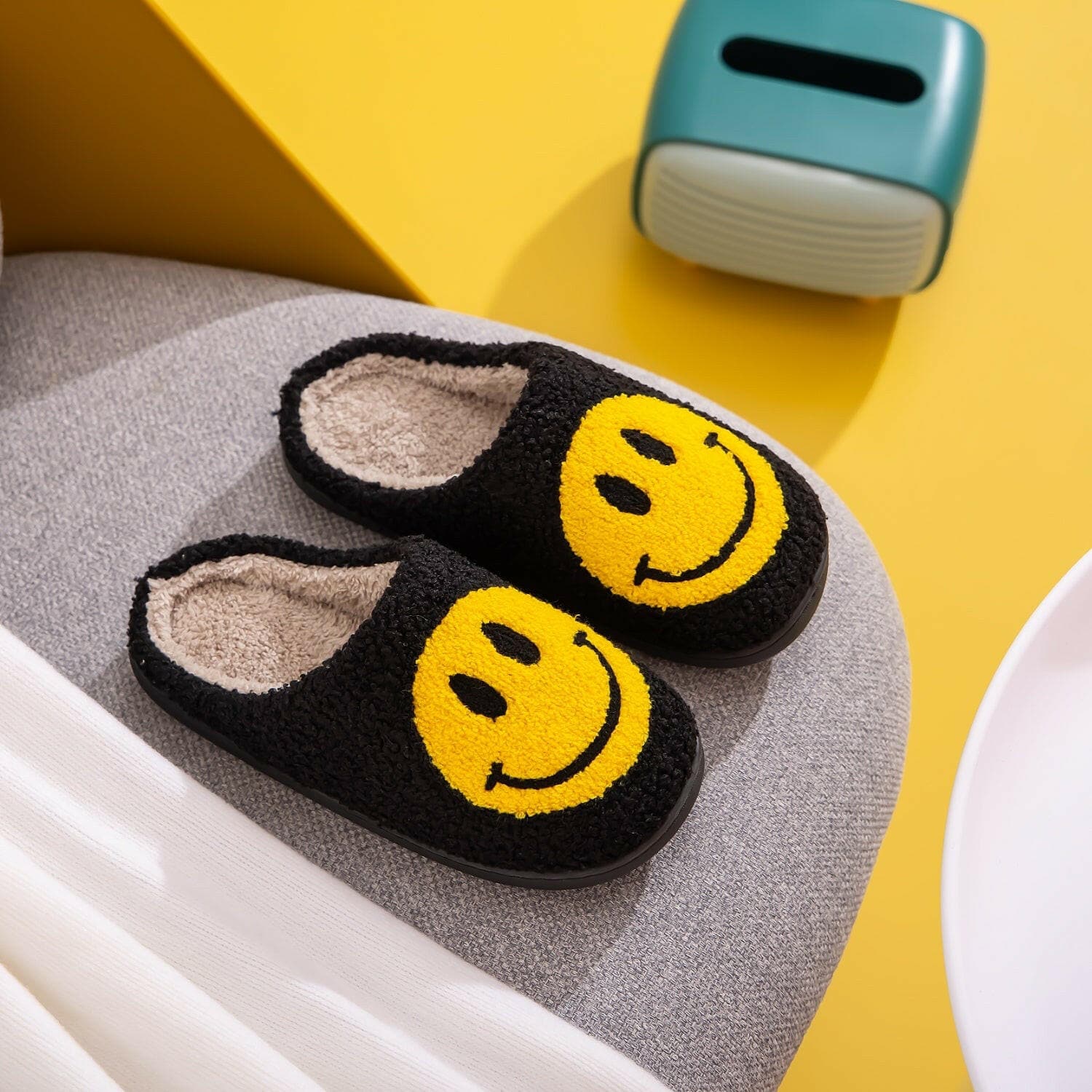 Melody Smiley Face Slippers - Love Salve