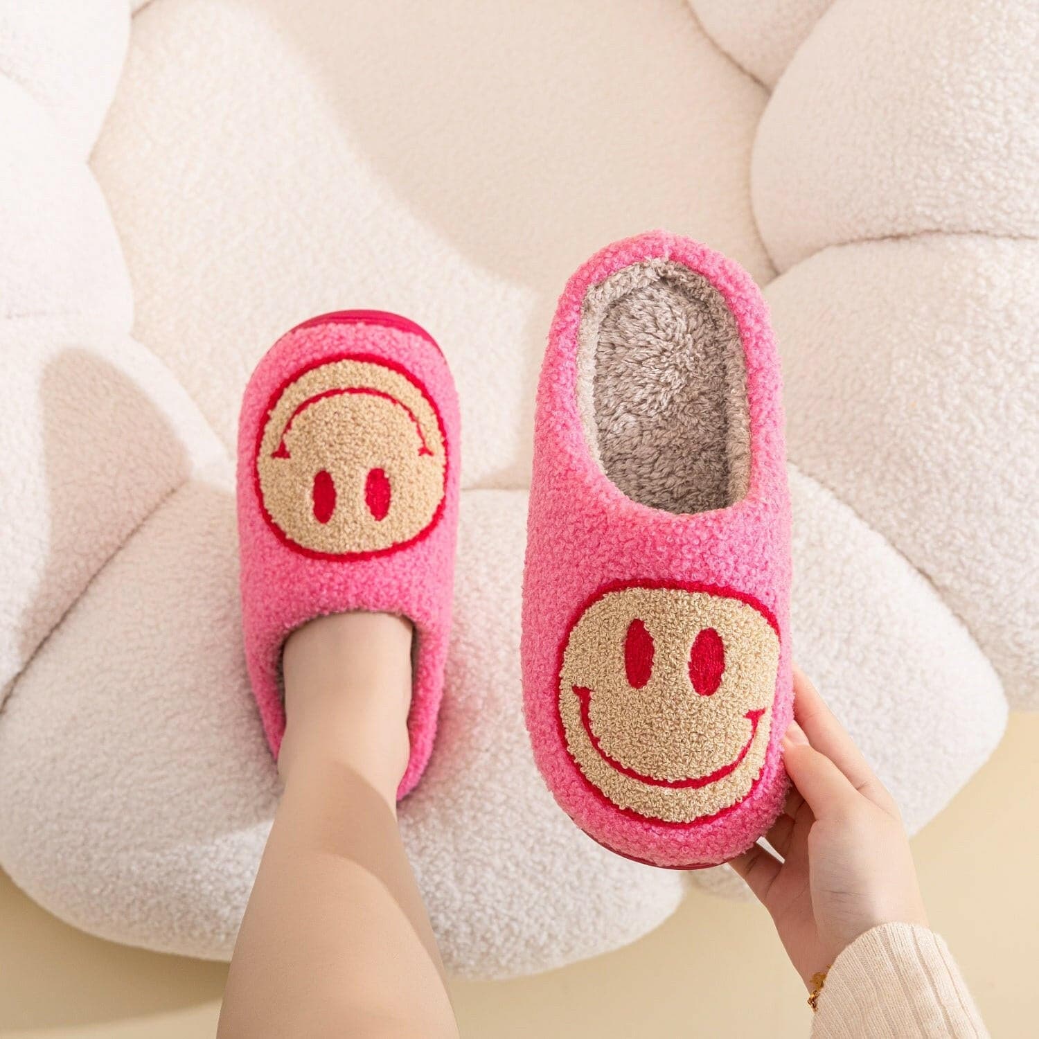 Melody Smiley Face Slippers - Love Salve