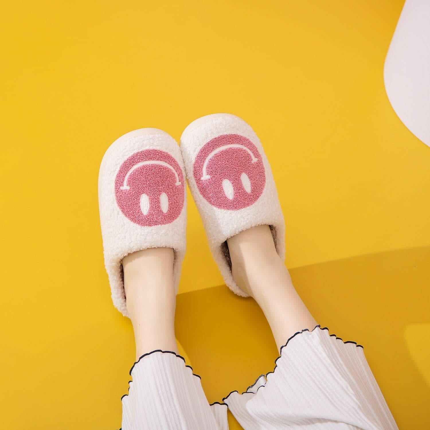 Melody Smiley Face Slippers - Love Salve