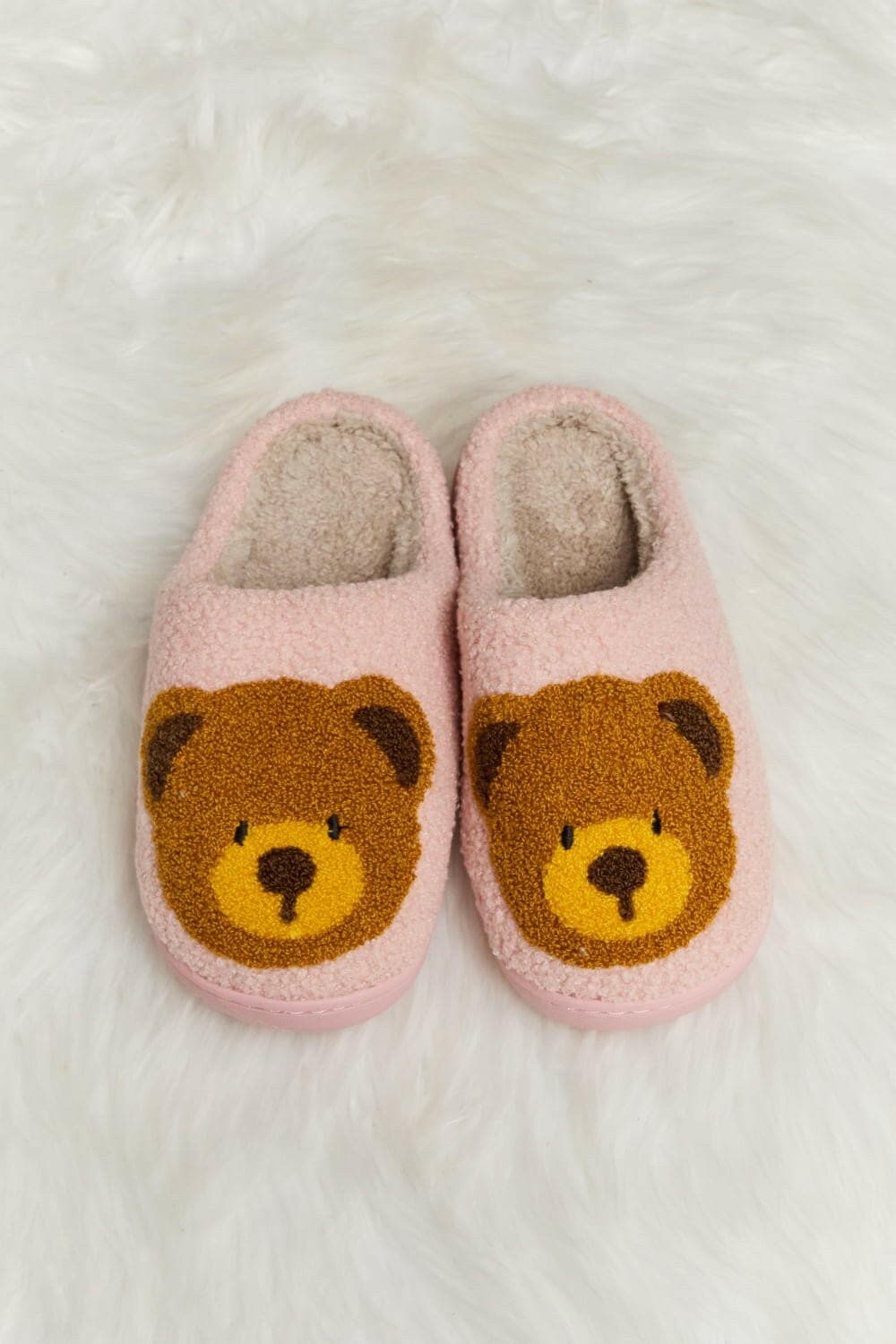 Teddy Bear Print Plush Cozy Slide SlippersExperience Ultimate Comfort in Style
 Indulge in the luxurious feel of our Teddy Bear Print Plush Cozy Slide Slippers. Designed to wrap your feet in pure elegance, tLove Salve Teddy Bear Print Plush Cozy Slide SlippersShoes