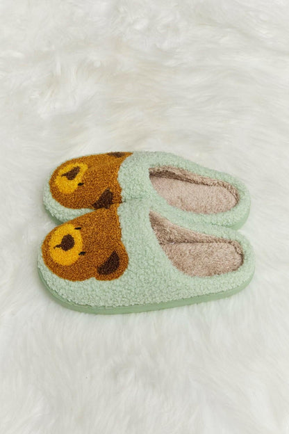 Teddy Bear Print Plush Cozy Slide SlippersExperience Ultimate Comfort in Style
 Indulge in the luxurious feel of our Teddy Bear Print Plush Cozy Slide Slippers. Designed to wrap your feet in pure elegance, tLove Salve Teddy Bear Print Plush Cozy Slide SlippersShoes