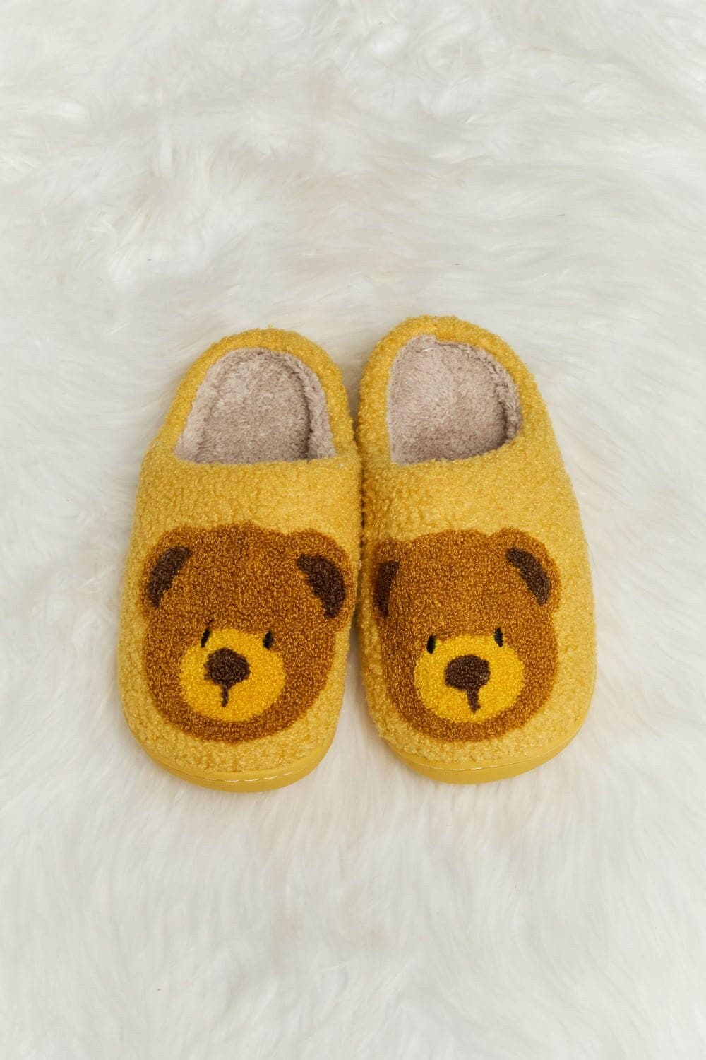 Teddy Bear Print Plush Cozy Slide SlippersExperience Ultimate Comfort in Style
 Indulge in the luxurious feel of our Teddy Bear Print Plush Cozy Slide Slippers. Designed to wrap your feet in pure elegance, tLove Salve Teddy Bear Print Plush Cozy Slide SlippersShoes