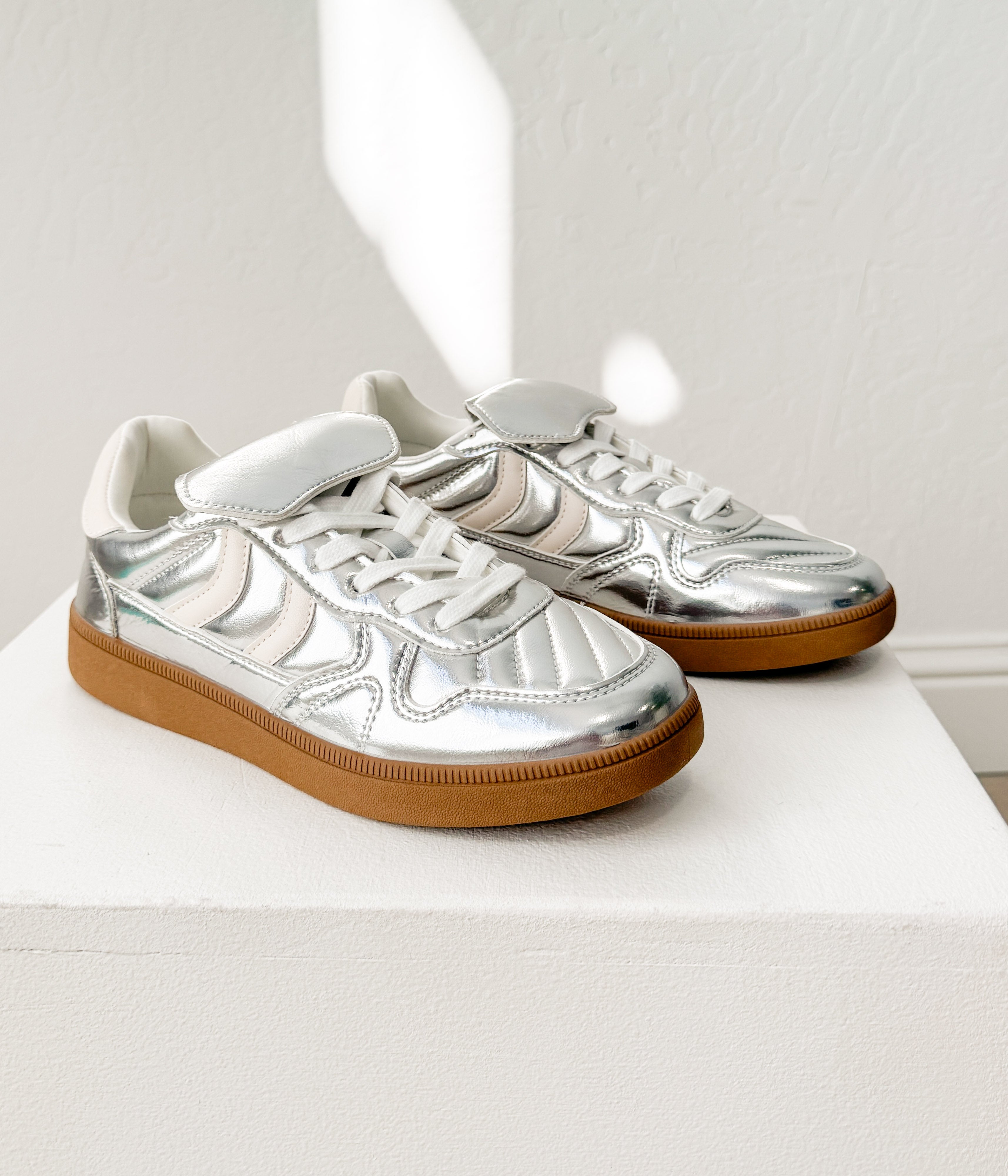 Milan Metallic Silver Low Top Sneaker With Padded Footbed Naughty Monkey