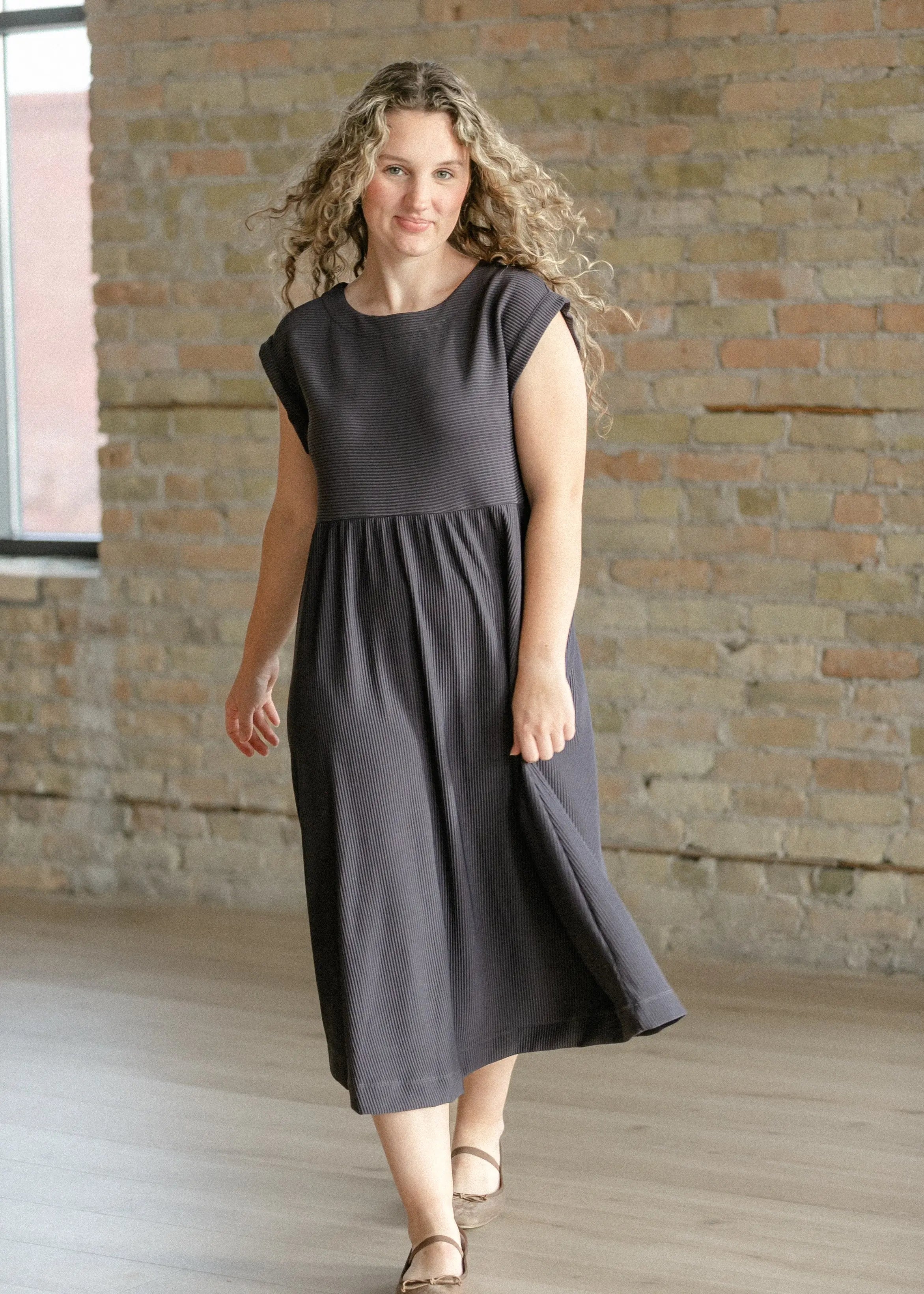 Olivia A-line Solid Midi Dress Inherit Co.
