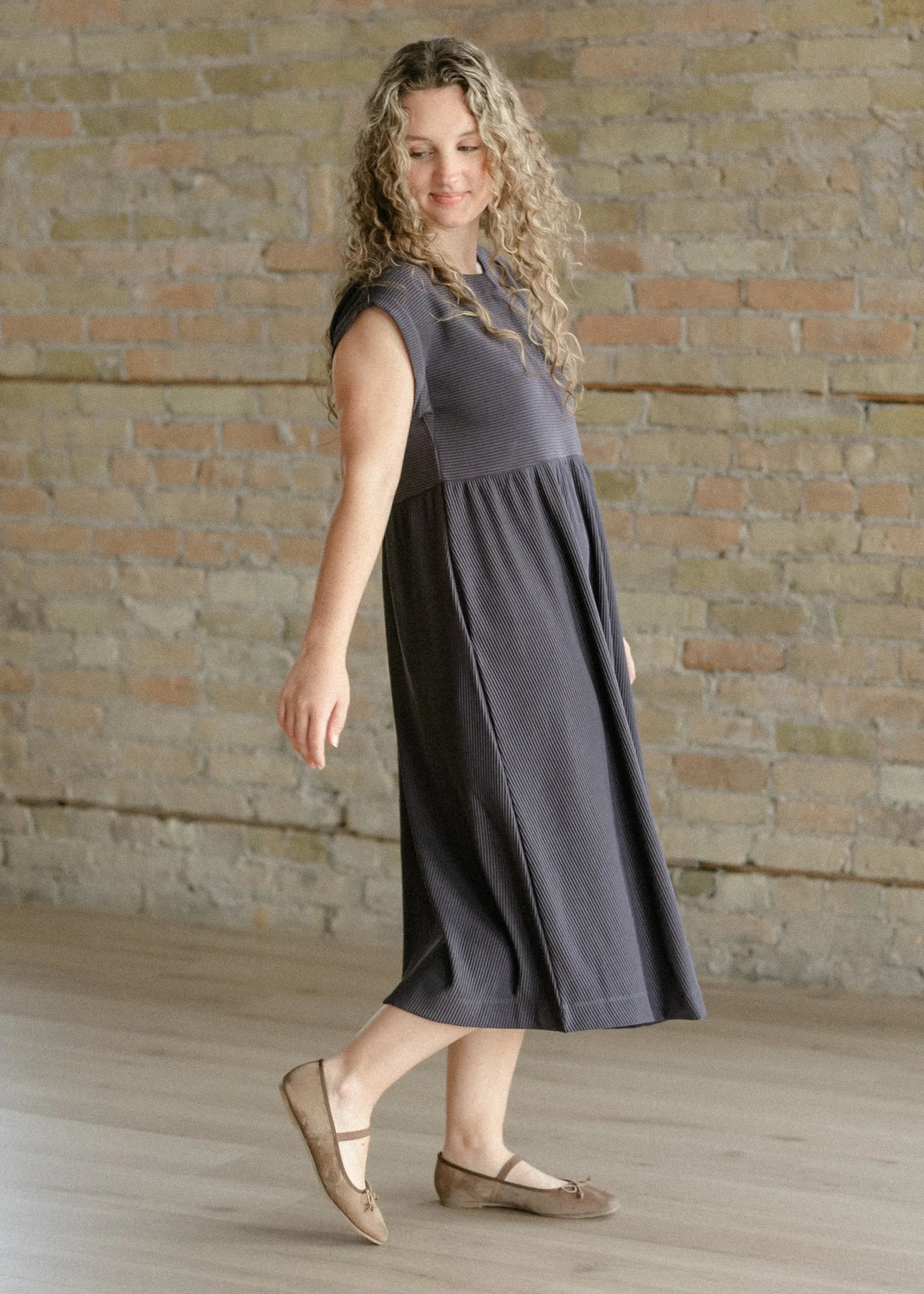 Olivia A-line Solid Midi Dress Inherit Co.