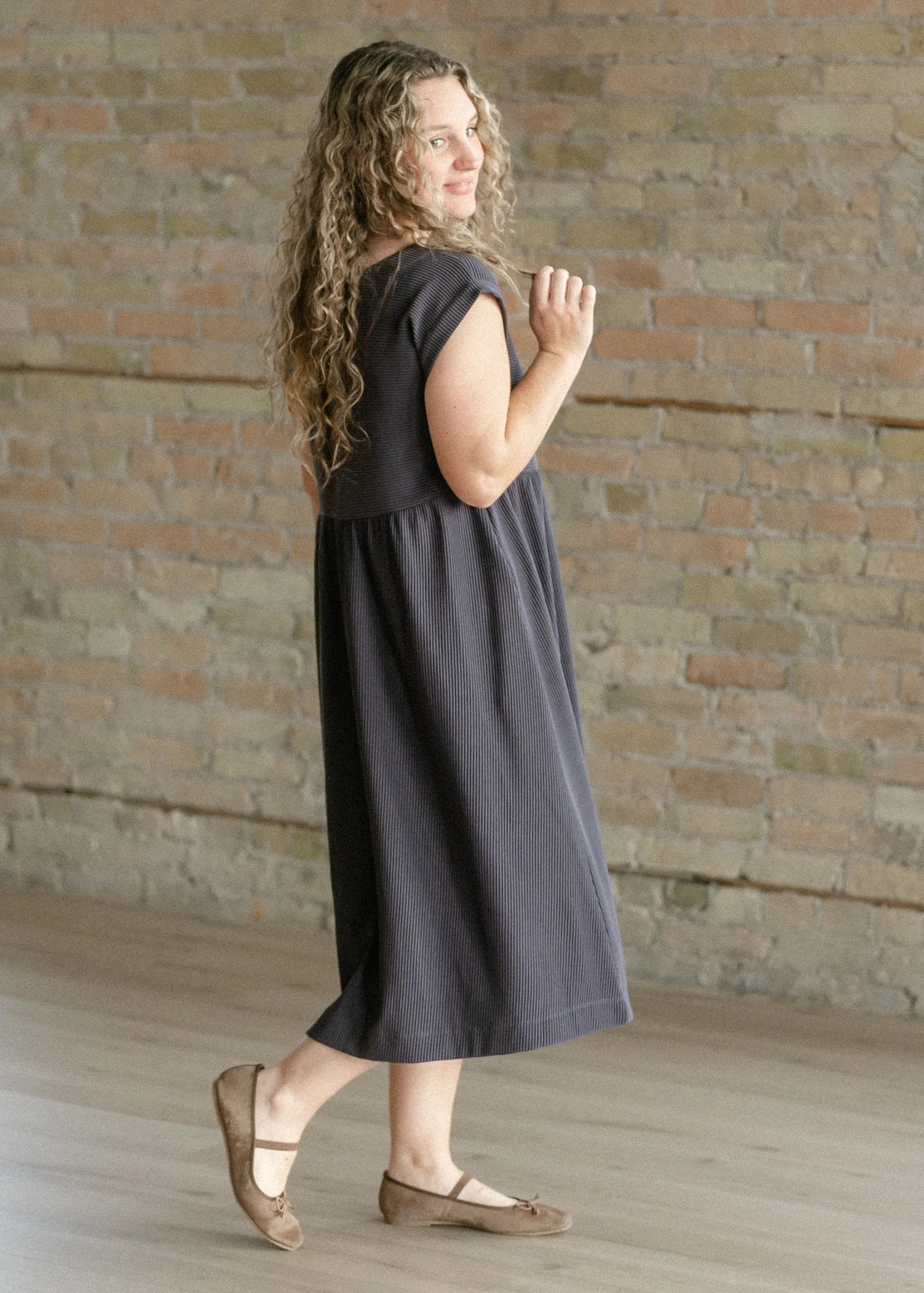 Olivia A-line Solid Midi Dress Inherit Co.