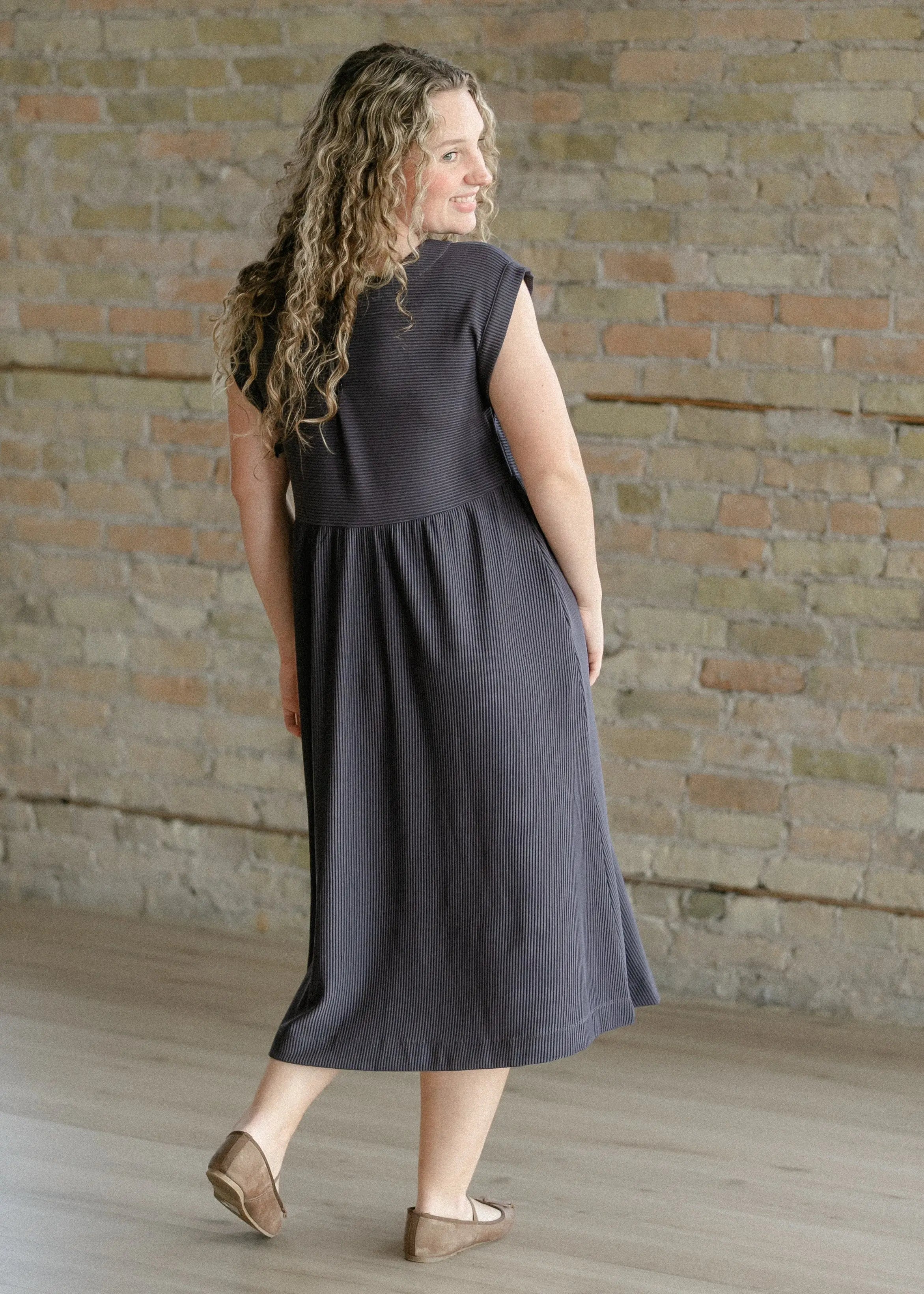 Olivia A-line Solid Midi Dress Inherit Co.