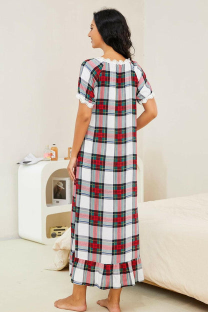 Ruffled Plaid Lace NightgownUpgrade Your Sleepwear with our Ruffled Plaid Lace Nightgown!
 
 
Pattern Type: Plaid
 
Style: Girl next door
 
Features: Delicate lace details, charming tie accent
Love Salve Ruffled Plaid Lace Nightgownswimwear