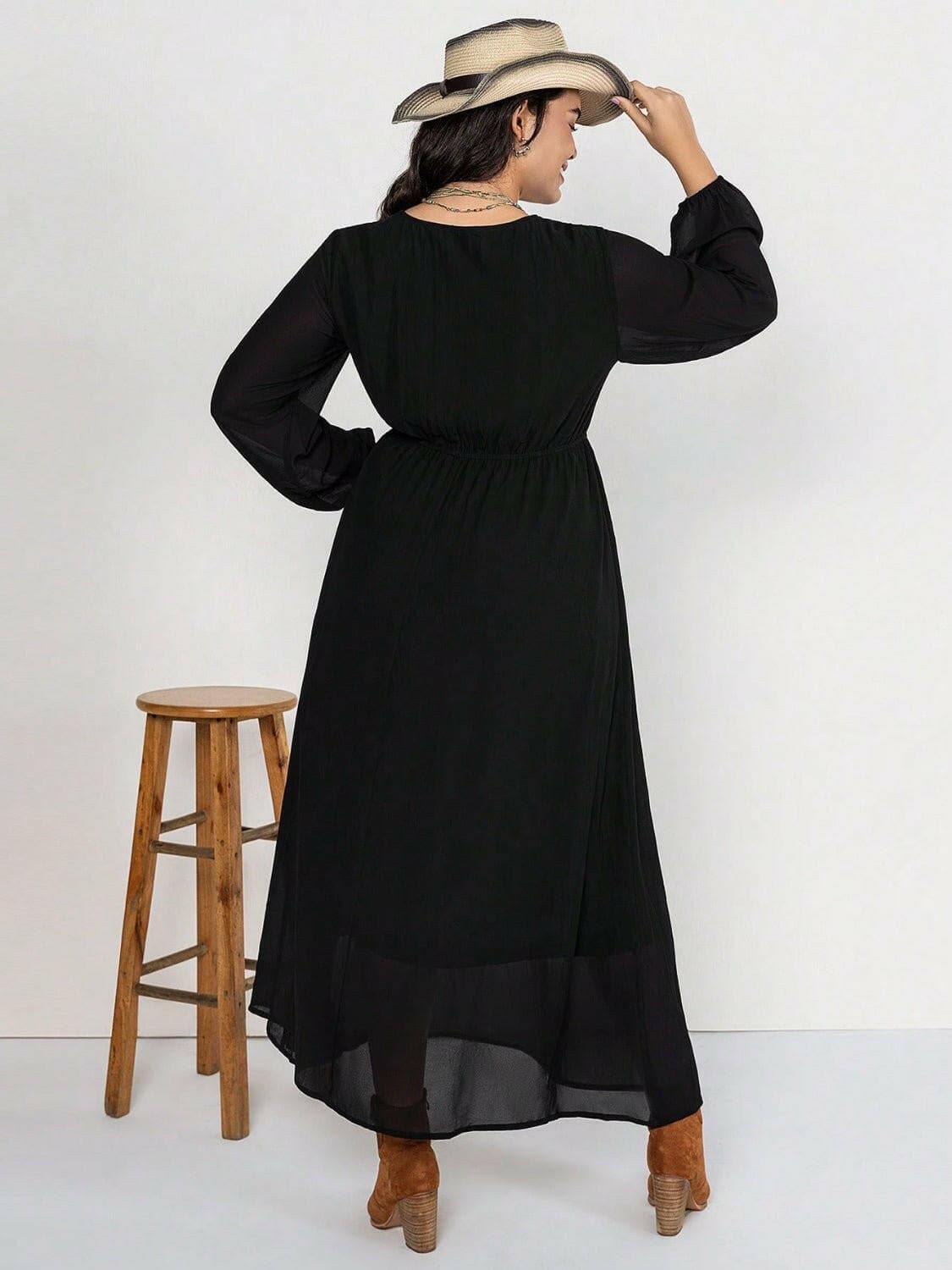 Embroidered Sheer Plus Size Tie Neck Long Sleeve DressUpgrade Your Style with Our Embroidered Sheer Plus Size Tie Neck Long Sleeve Dress
 
 
Unique Design: Stand out in this elegant dress featuring intricate embroidery Love Salve Size Tie Neck Long Sleeve Dressplus