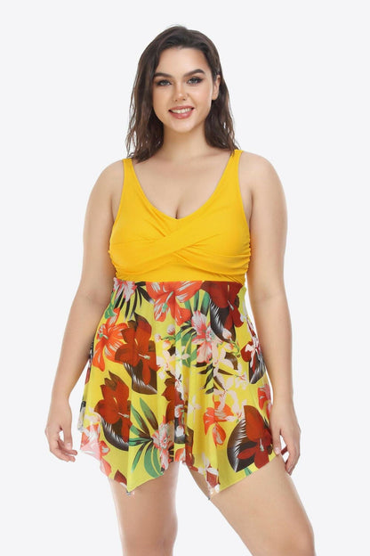 Floral Plus Size Two-Piece Swimsuit with Asymmetrical HemFloral Plus Size Two-Piece Swimsuit with Asymmetrical Hem
 Make a statement at the beach with our Floral Plus Size Two-Piece Swimsuit featuring an asymmetrical hem dLove Salve -Piece Swimsuitswimwear