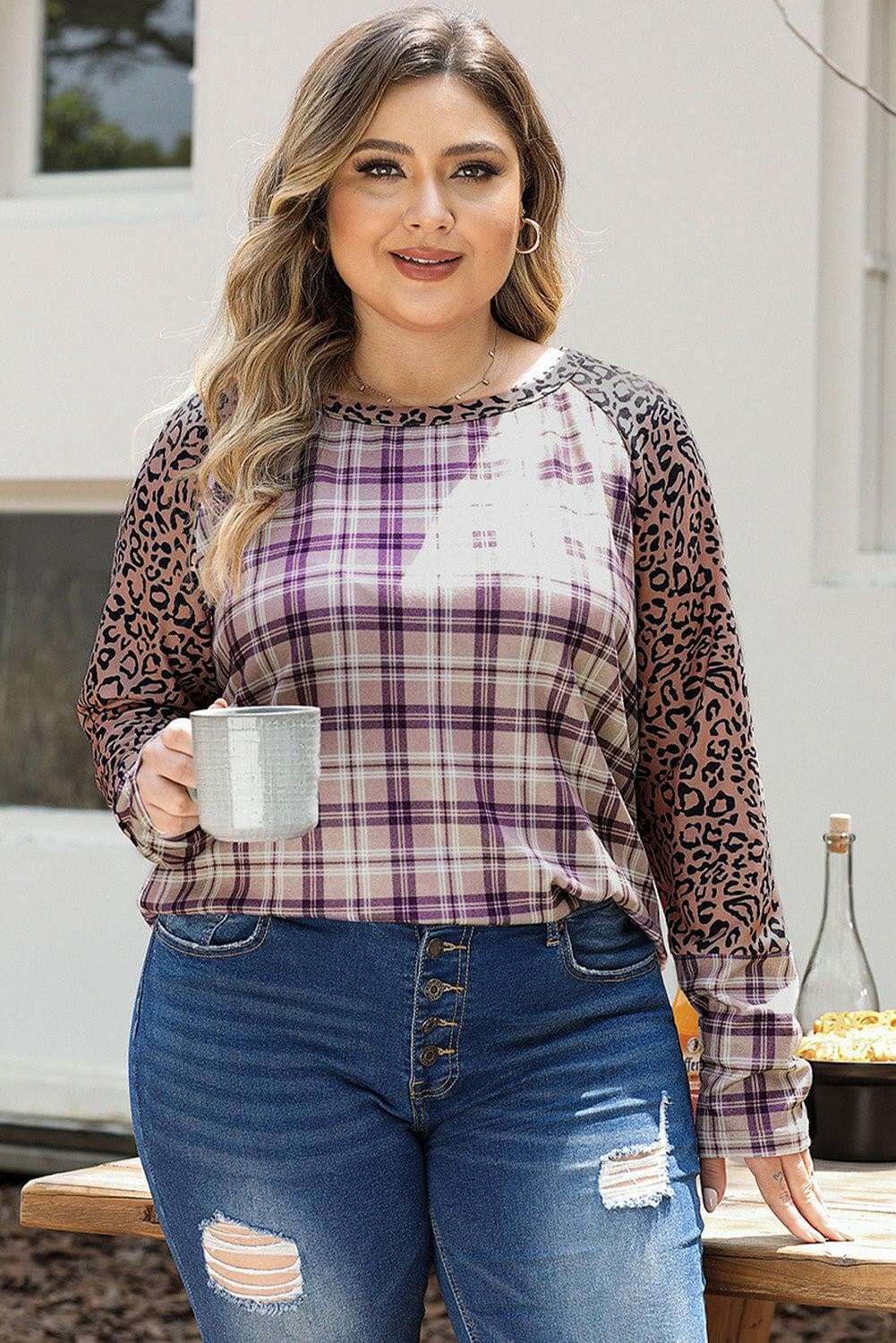 Leopard Print Plus Size Raglan Sleeve Plaid TeeUpgrade Your Wardrobe with Style and Comfort
 
 
Unleash Your Wild Side: Embrace your fierce fashion sense with our Leopard Print Plus Size Raglan Sleeve Plaid Tee.
Love Salve Size Raglan Sleeve Plaid Teeplus