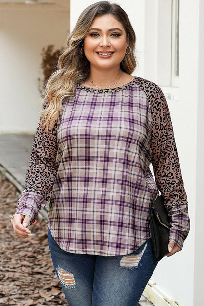 Plus size leopard print raglan sleeve plaid tee for women.