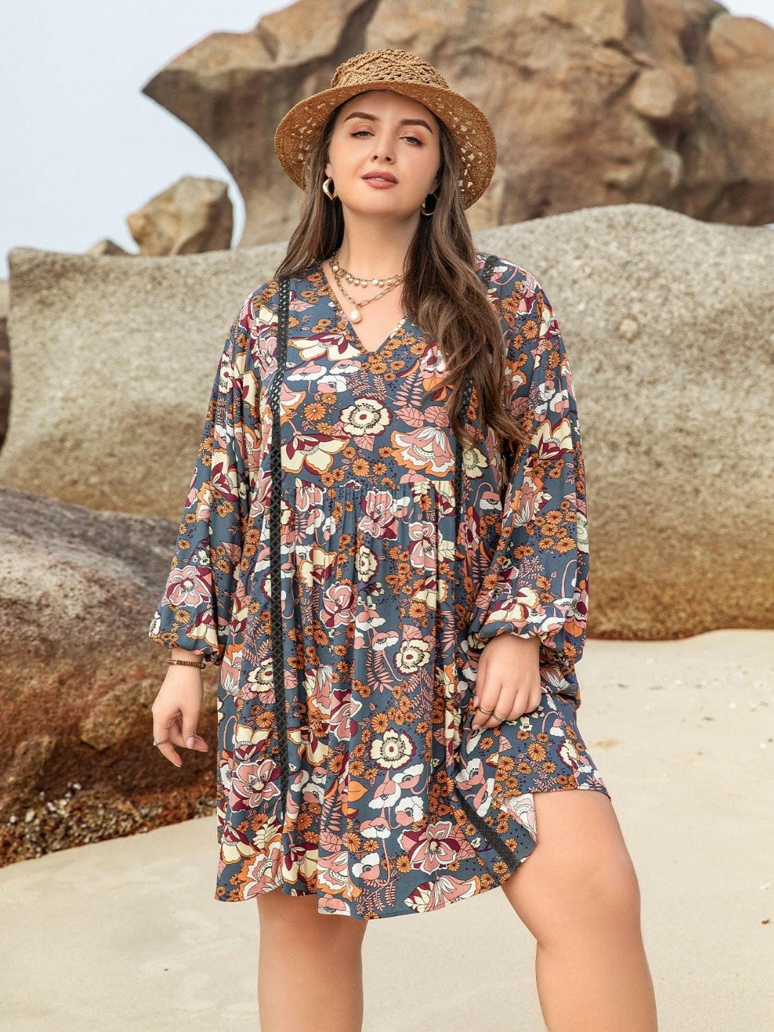 Vibrant Vibe Printed Plus Size Balloon Sleeve DressVibrant Vibe Printed Plus Size Balloon Sleeve Dress
 Step into style with the Vibrant Vibe Printed Plus Size Balloon Sleeve Dress, a must-have addition to your wardrLove Salve Size Balloon Sleeve Dressplus