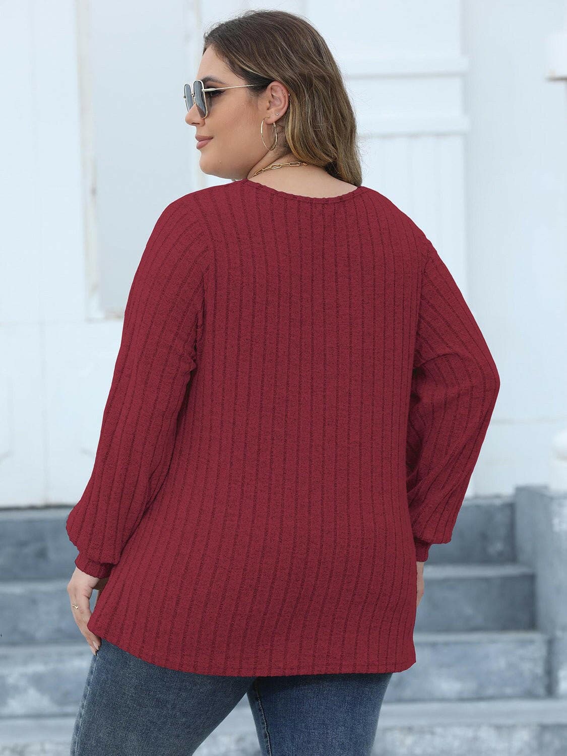 Cozy Ribbed V-Neck Long Sleeve Top for Curvy FiguresDiscover the Cozy Ribbed V-Neck Long Sleeve Top for Curvy Figures
 
 
Flattering Fit: Designed to accentuate curvy figures, this top offers a comfortable and flatterLove Salve -Neck Long Sleeve Topplus