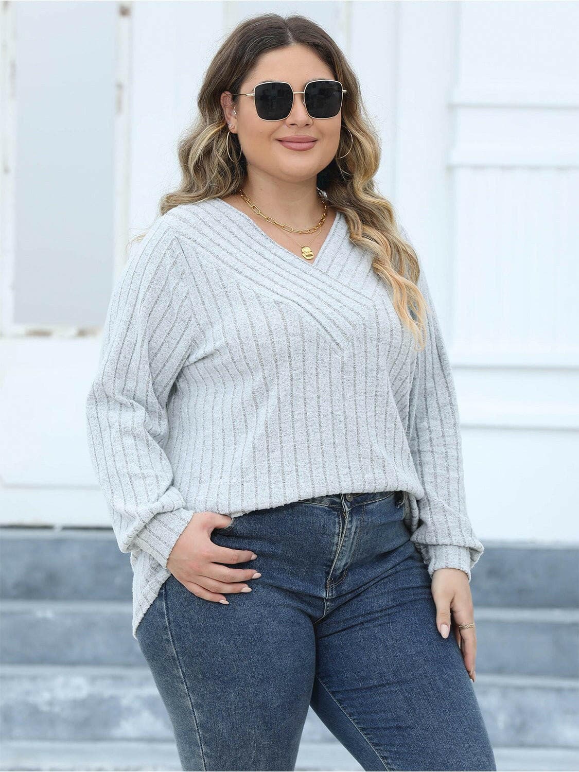 Cozy Ribbed V-Neck Long Sleeve Top for Curvy FiguresDiscover the Cozy Ribbed V-Neck Long Sleeve Top for Curvy Figures
 
 
Flattering Fit: Designed to accentuate curvy figures, this top offers a comfortable and flatterLove Salve -Neck Long Sleeve Topplus