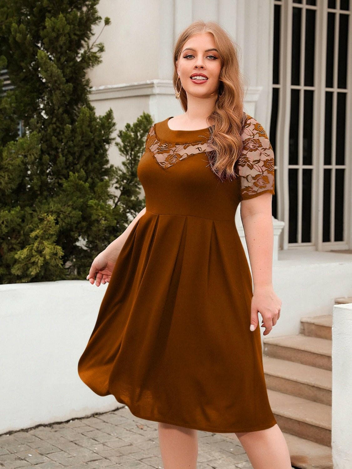 Ruched Lace Detail Plus Size Short Sleeve DressEnhance Your Style with Our Ruched Lace Detail Plus Size Short Sleeve Dress
 
 
Lace Elegance: Embrace sophistication with exquisite lace detail that adds a touch ofLove Salve Size Short Sleeve Dressplus