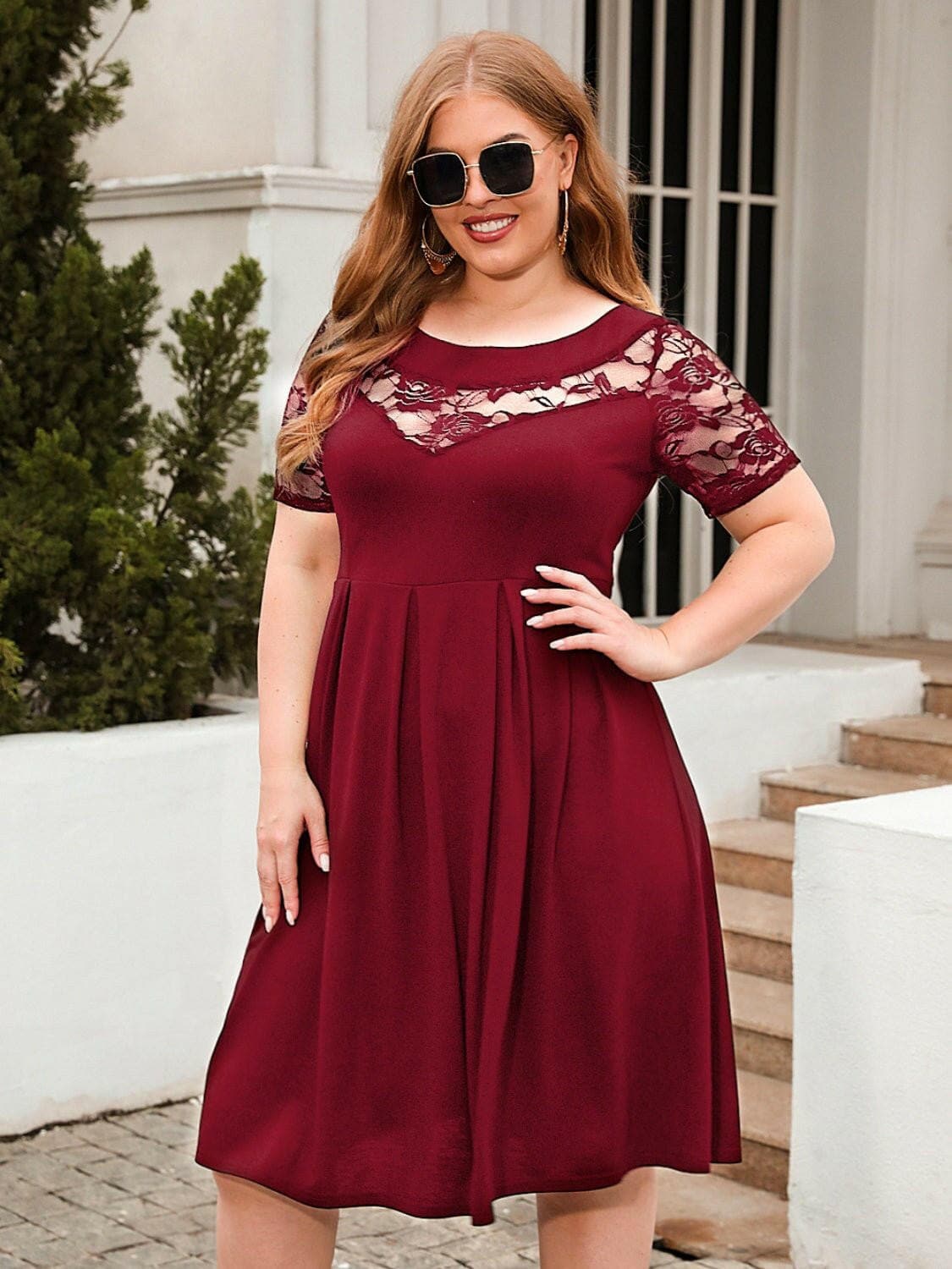 Ruched Lace Detail Plus Size Short Sleeve DressEnhance Your Style with Our Ruched Lace Detail Plus Size Short Sleeve Dress
 
 
Lace Elegance: Embrace sophistication with exquisite lace detail that adds a touch ofLove Salve Size Short Sleeve Dressplus