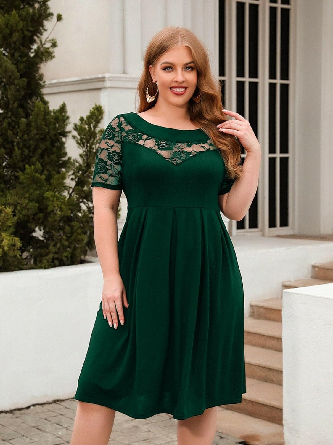 Ruched Lace Detail Plus Size Short Sleeve DressEnhance Your Style with Our Ruched Lace Detail Plus Size Short Sleeve Dress
 
 
Lace Elegance: Embrace sophistication with exquisite lace detail that adds a touch ofLove Salve Size Short Sleeve Dressplus