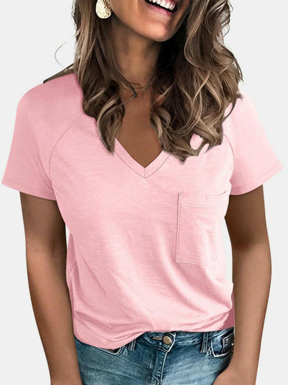 V-Neck Short Sleeve Tee with Handy PocketsV-Neck Short Sleeve Tee with Handy Pockets
 Upgrade your wardrobe with the V-Neck Short Sleeve Tee that combines style and functionality seamlessly.
 Main Features:
Love Salve -Neck Short Sleeve Teejust arrived