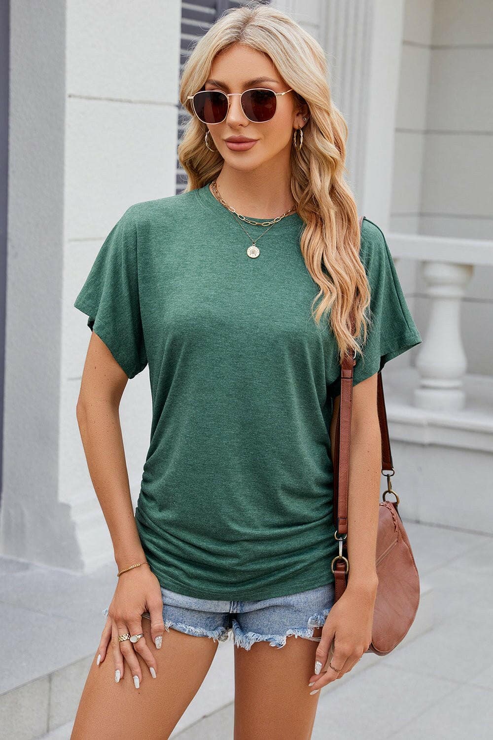 Feminine Flutter Sleeve TeeEffortlessly Stylish Feminine Flutter Sleeve Tee
 
 
Elevate Your Look: Add a touch of femininity to your everyday style with chic flutter sleeves.
 
Comfortable QuaLove Salve Feminine Flutter Sleeve TeeColor