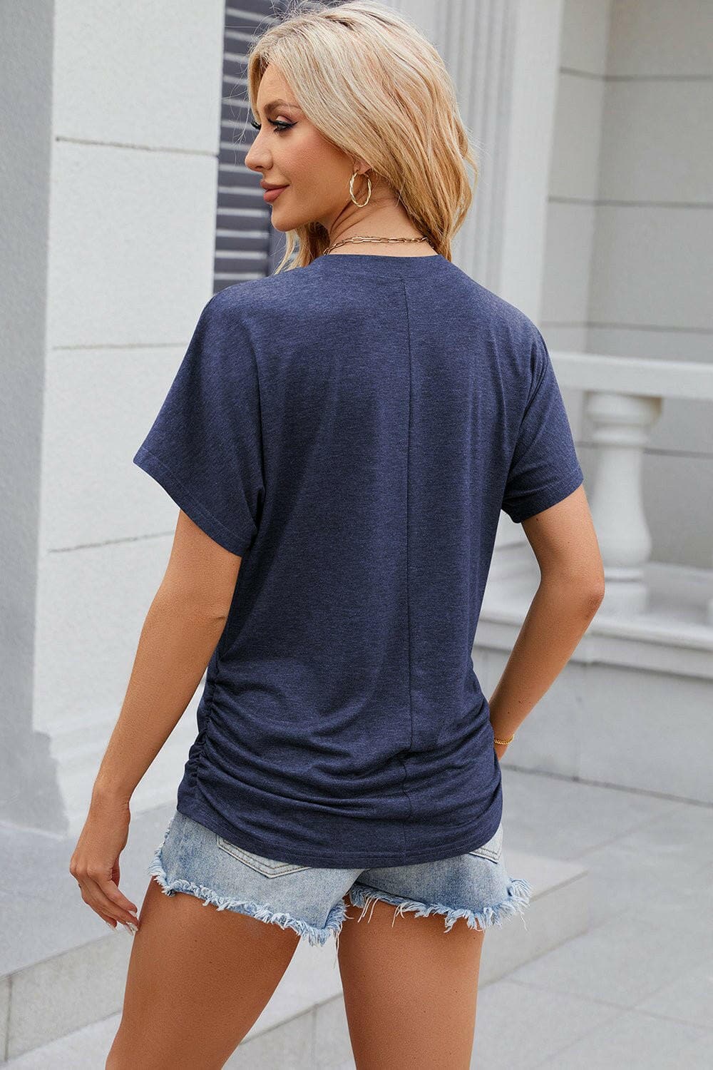 Feminine Flutter Sleeve TeeEffortlessly Stylish Feminine Flutter Sleeve Tee
 
 
Elevate Your Look: Add a touch of femininity to your everyday style with chic flutter sleeves.
 
Comfortable QuaLove Salve Feminine Flutter Sleeve TeeColor