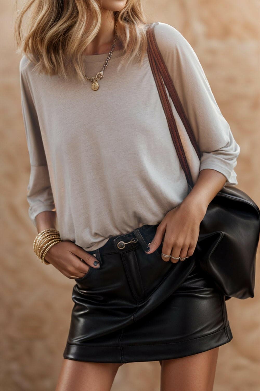 Three-Quarter Sleeve Round Neck TeeDiscover Comfort and Style with Our Three-Quarter Sleeve Round Neck Tee
 
 
Basic Style: Elevate your wardrobe with this essential, versatile tee.
 
Sheer: Enjoy theLove Salve -Quarter Sleeve Round Neck Teejust arrived