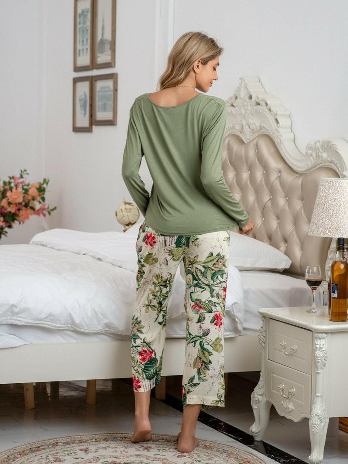 Stylish Comfort Lounge Set with Round Neck Top and Printed PantsUpgrade Your Loungewear Game
 Introducing our Comfort Chic Lounge Wear Set, the perfect blend of style and comfort for your everyday relaxation. This set includes a Love Salve Stylish Comfort Lounge Setlounge