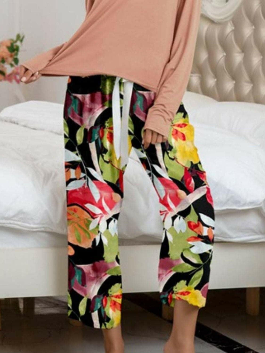 Stylish Comfort Lounge Set with Round Neck Top and Printed PantsUpgrade Your Loungewear Game
 Introducing our Comfort Chic Lounge Wear Set, the perfect blend of style and comfort for your everyday relaxation. This set includes a Love Salve Stylish Comfort Lounge Setlounge