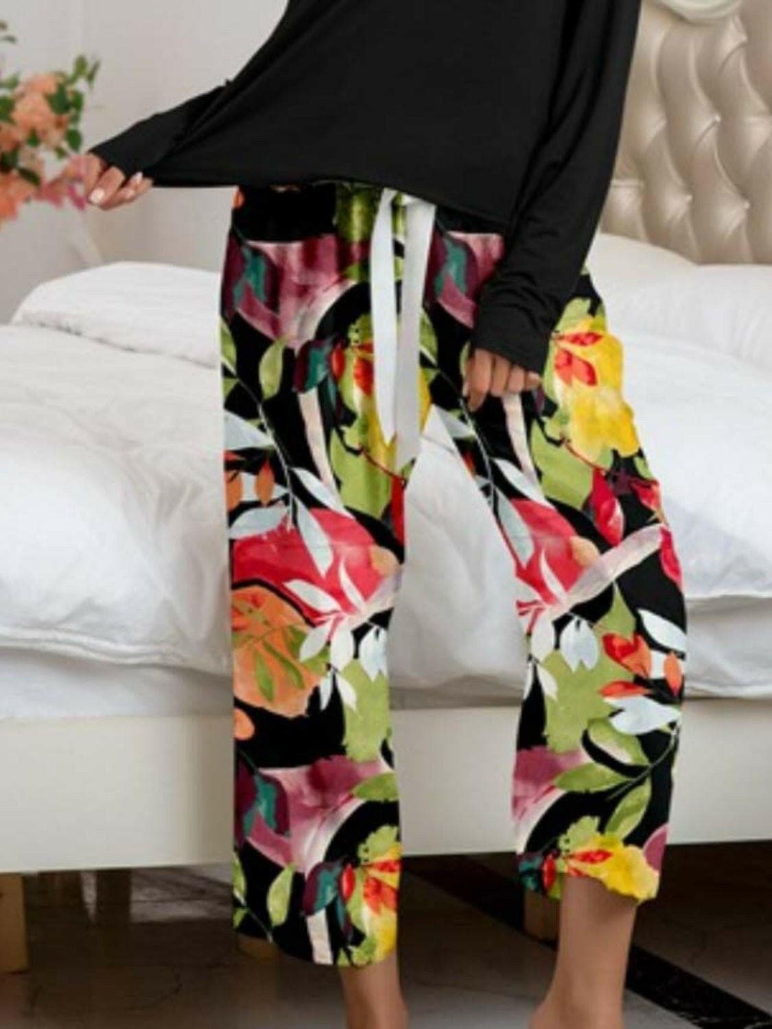 Stylish Comfort Lounge Set with Round Neck Top and Printed PantsUpgrade Your Loungewear Game
 Introducing our Comfort Chic Lounge Wear Set, the perfect blend of style and comfort for your everyday relaxation. This set includes a Love Salve Stylish Comfort Lounge Setlounge