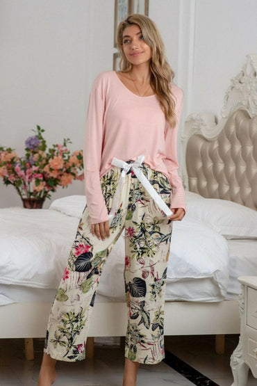 Stylish Comfort Lounge Set with Round Neck Top and Printed PantsUpgrade Your Loungewear Game
 Introducing our Comfort Chic Lounge Wear Set, the perfect blend of style and comfort for your everyday relaxation. This set includes a Love Salve Stylish Comfort Lounge Setlounge