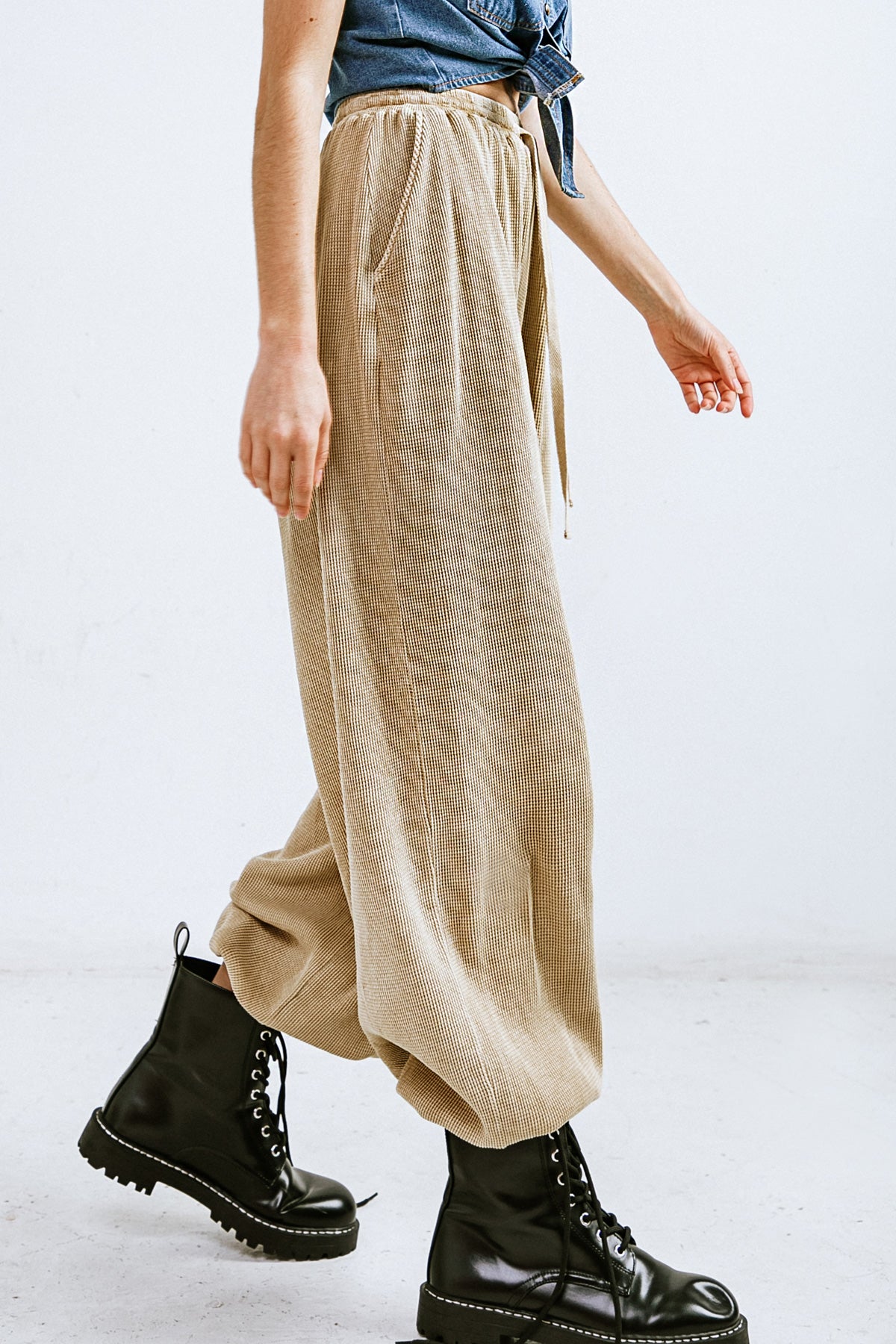 A CHILL MOMENT JOGGER PANTS Flying Tomato