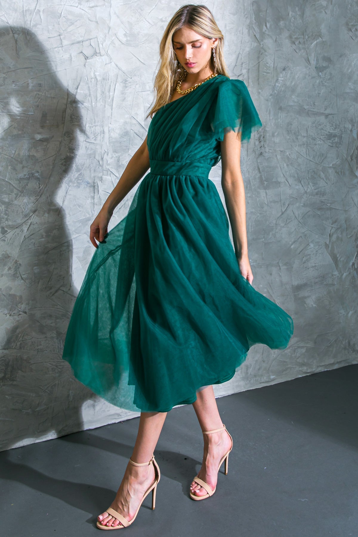 LIVELY CHARM TULLE MIDI DRESS