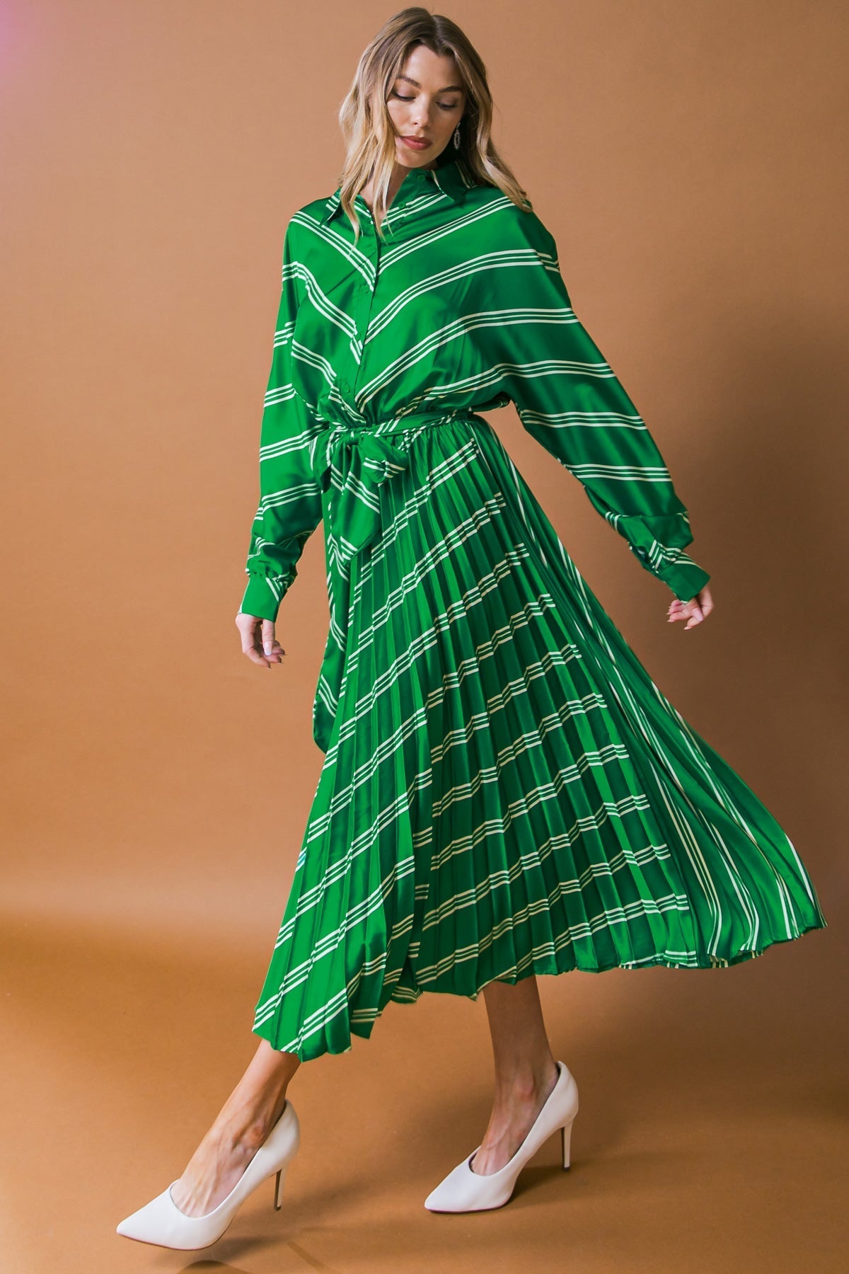 BEST OF EVERYTHING WOVEN MIDI DRESS Flying Tomato