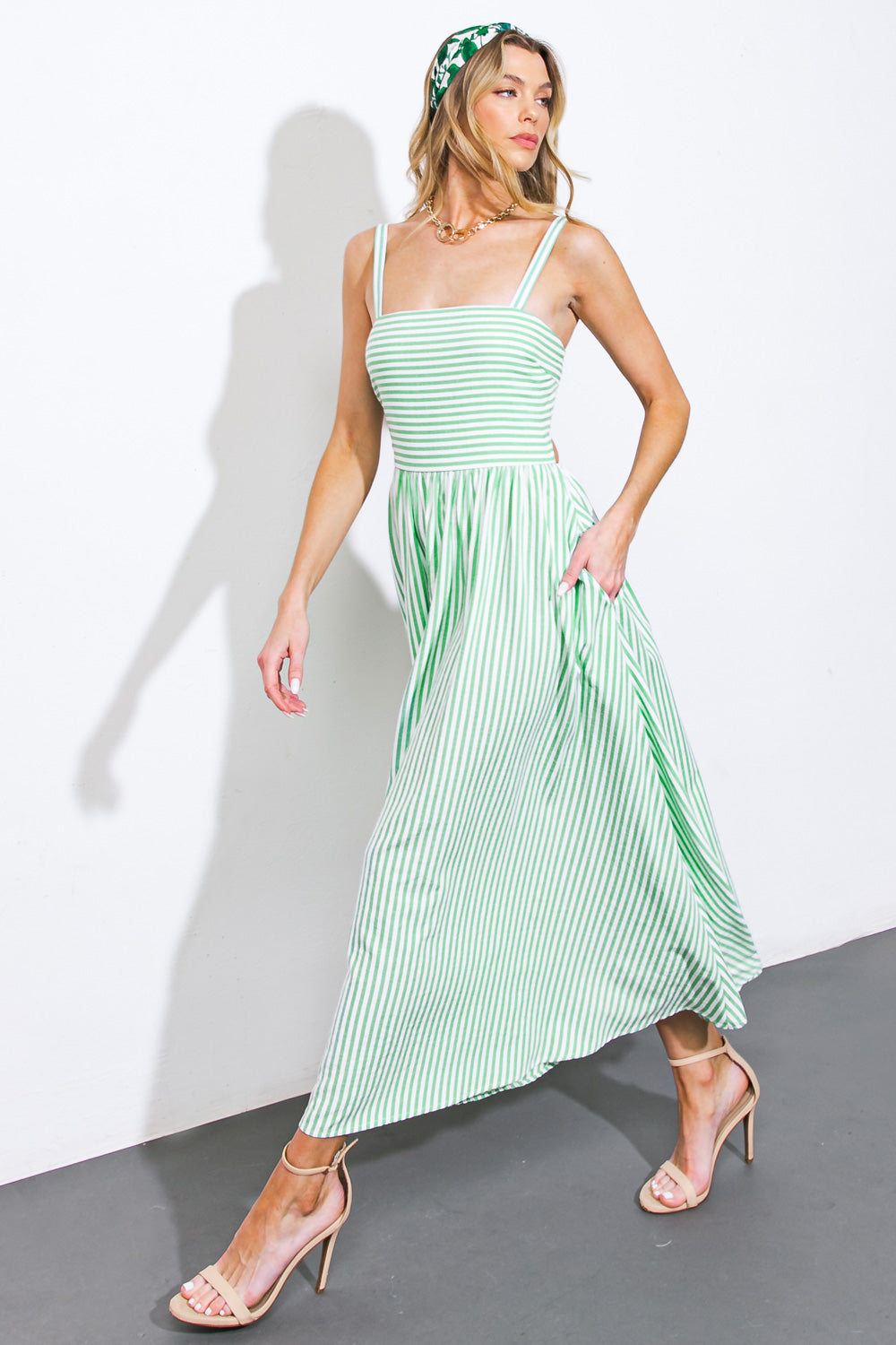 ATTRACTING LOOKS WOVEN MIDI DRESS Flying Tomato
