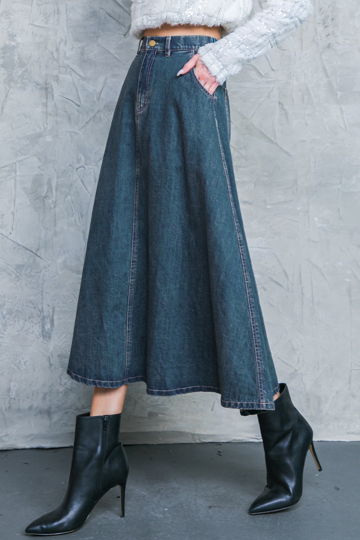 CALLING ALL THE TIME DENIM MIDI SKIRT