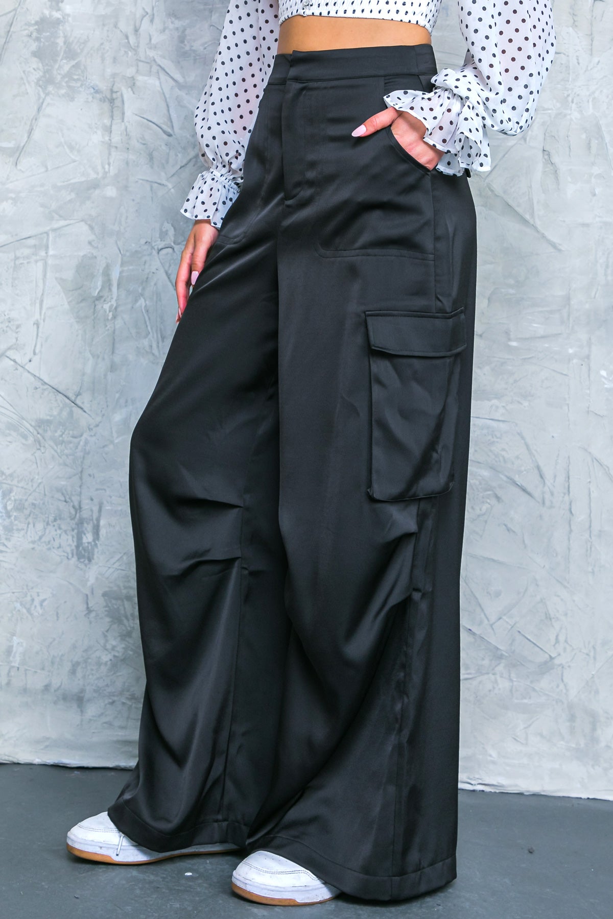 GRACEFUL MOVEMENTS PANTS Flying Tomato