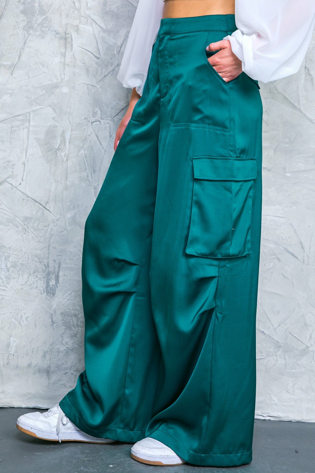 GRACEFUL MOVEMENTS PANTS Flying Tomato