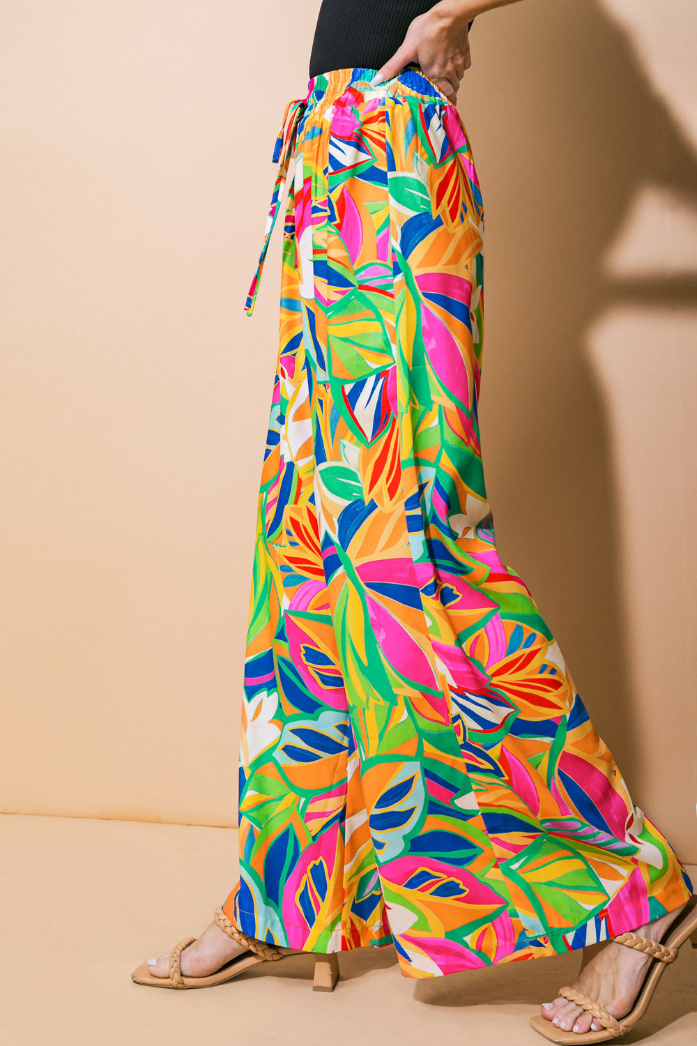 ENTERTAIN ME WOVEN PANTS Flying Tomato