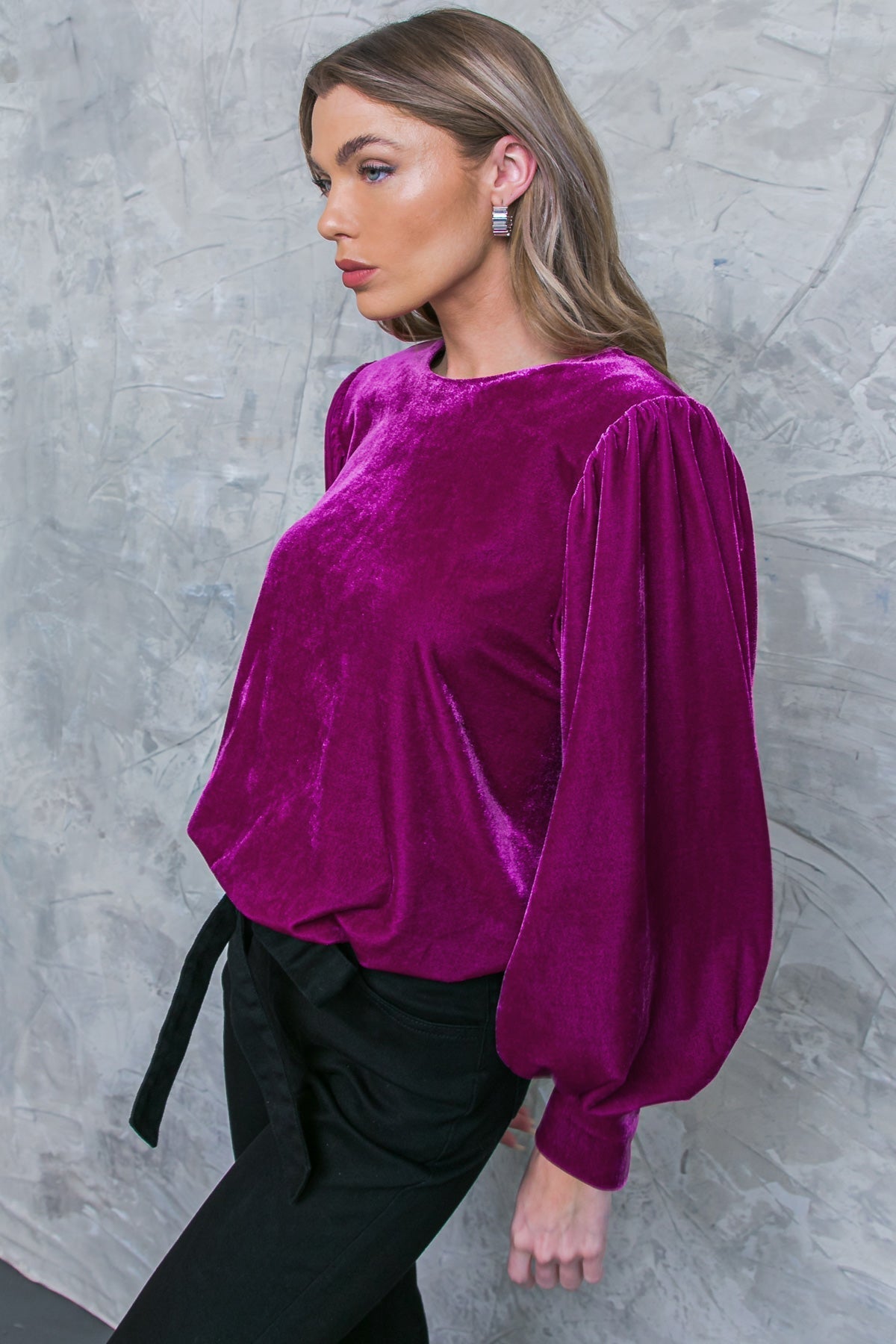 IT'S YOUR TIME VELVET TOP Flying Tomato