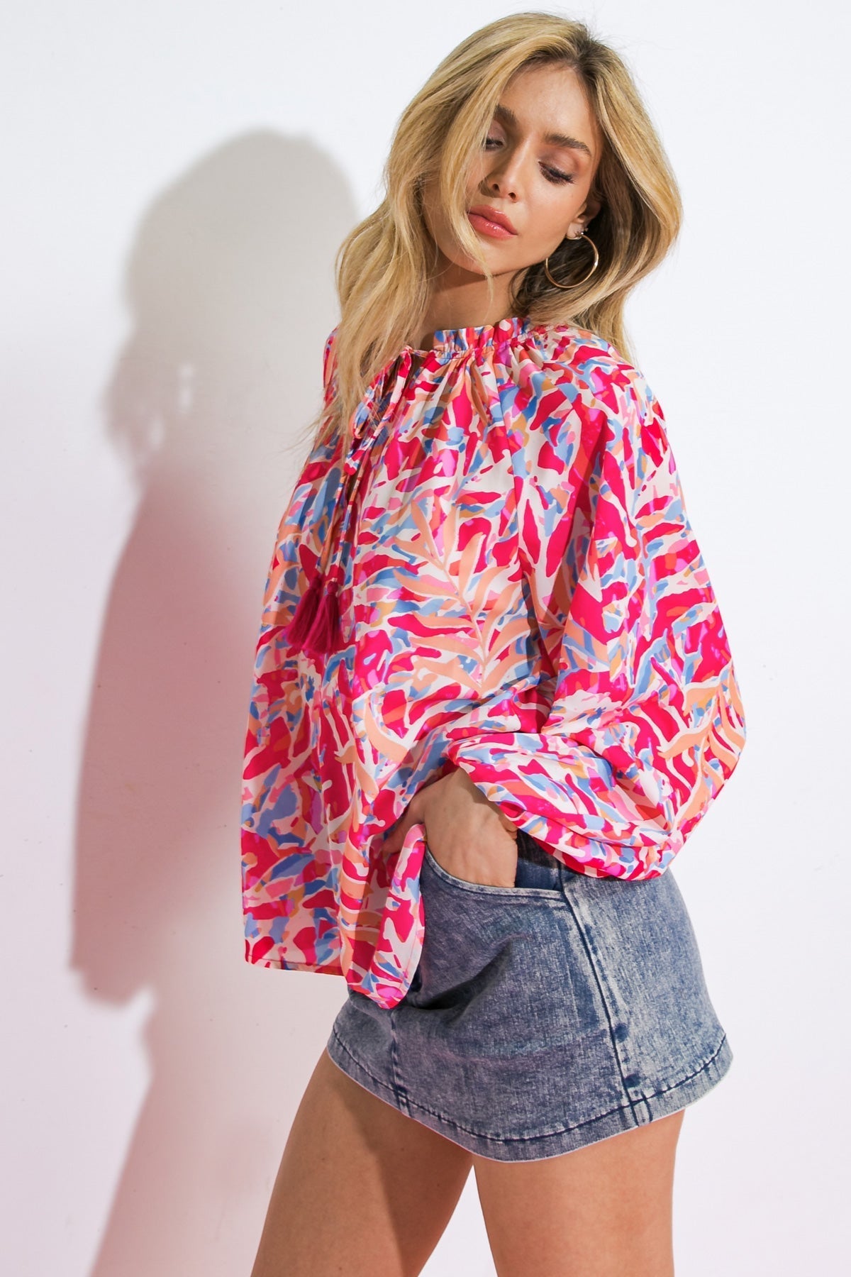 MISTLETOE MOMENT WOVEN TOP Flying Tomato