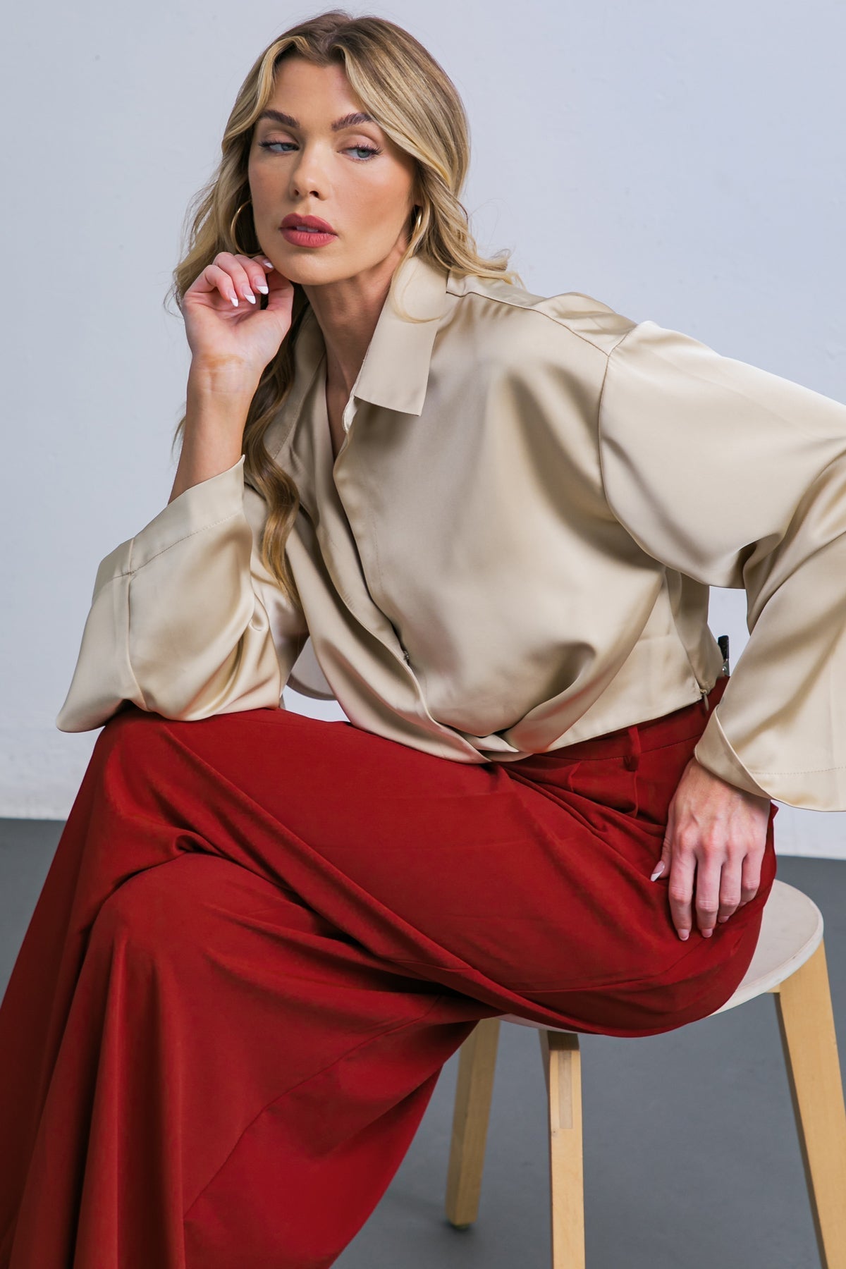 POWERFUL CHARM WOVEN SATIN TOP Flying Tomato