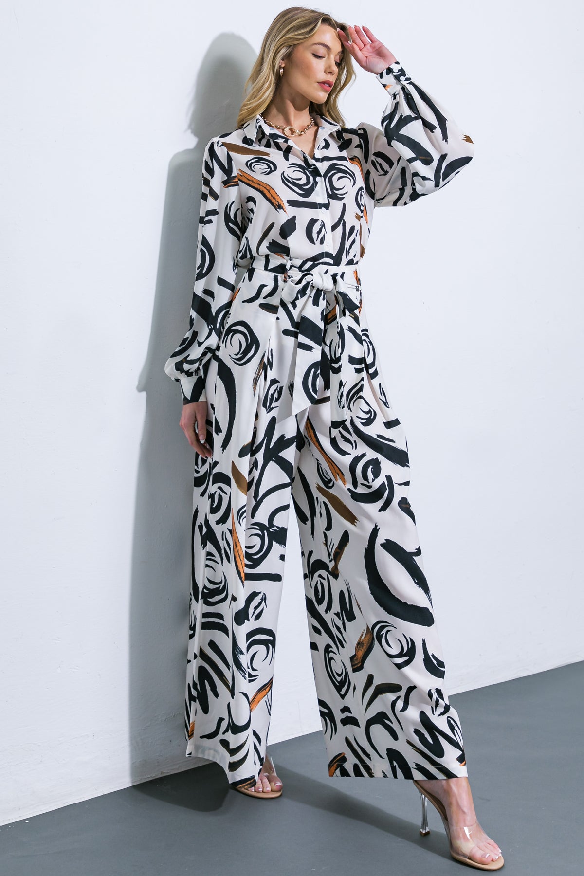 MAIN EVENT WOVEN TOP Flying Tomato