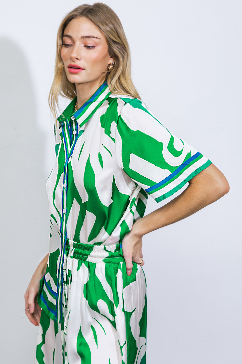 THE KEY TO CHIC WOVEN SATIN TOP Flying Tomato