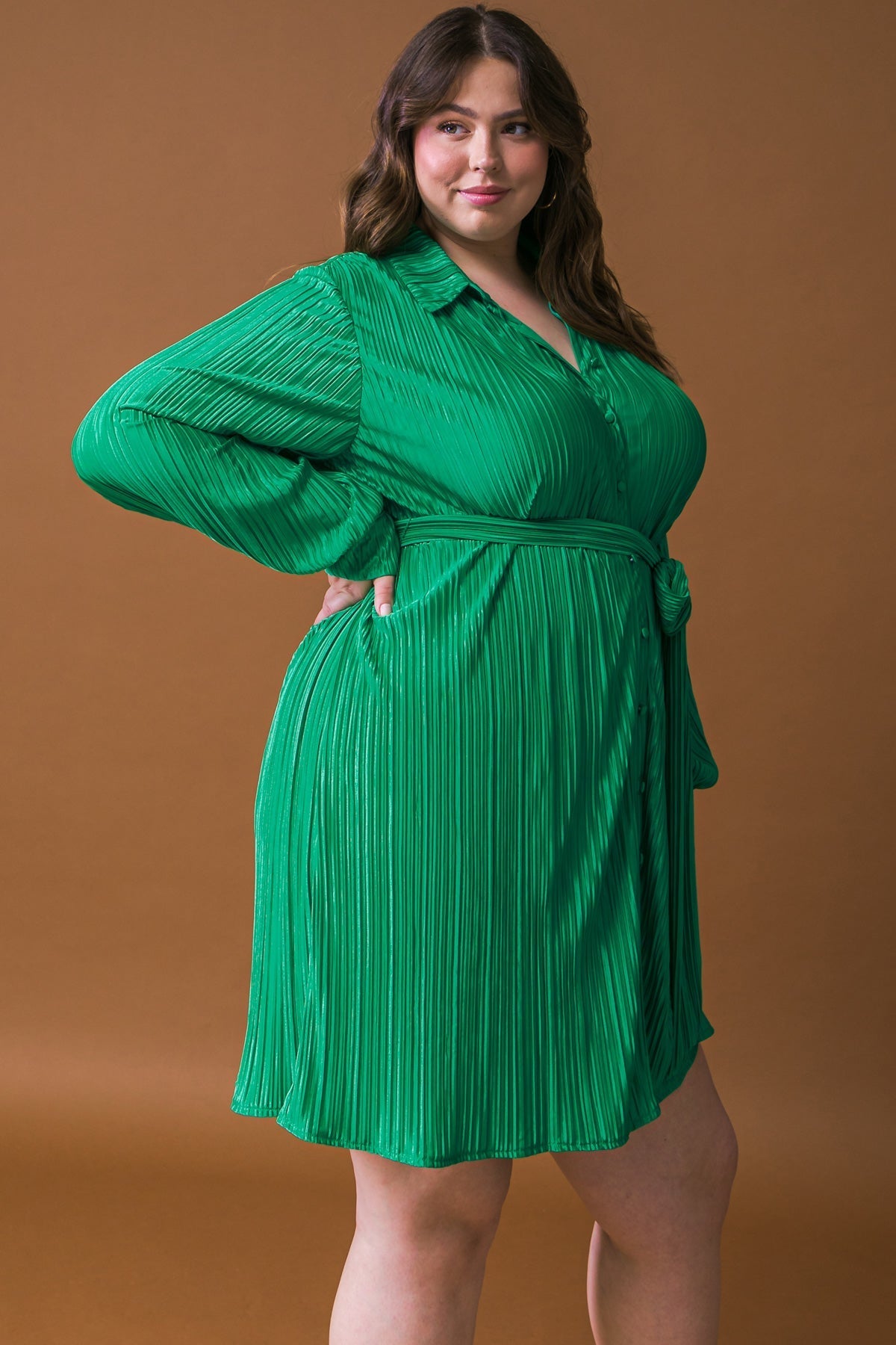 MAKE YOU WANNA STAY WOVEN MINI DRESS Flying Tomato