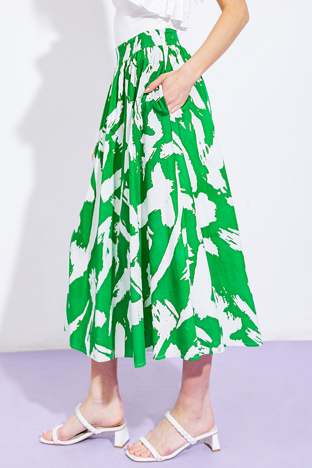 HAPPY TO BE HERE WOVEN SKIRT Flying Tomato