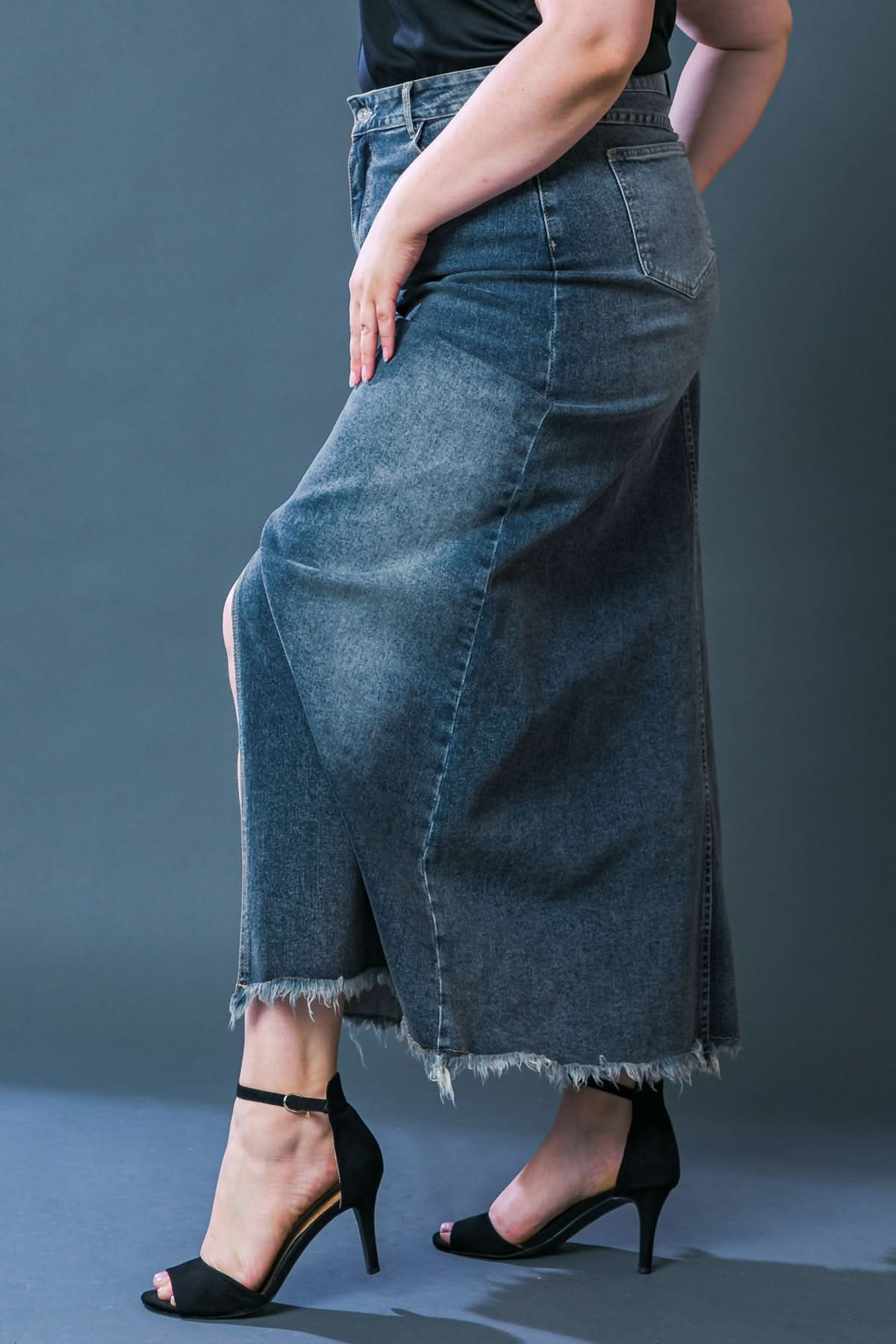 DENIM DREAMS HIGH-SLIT SKIRT