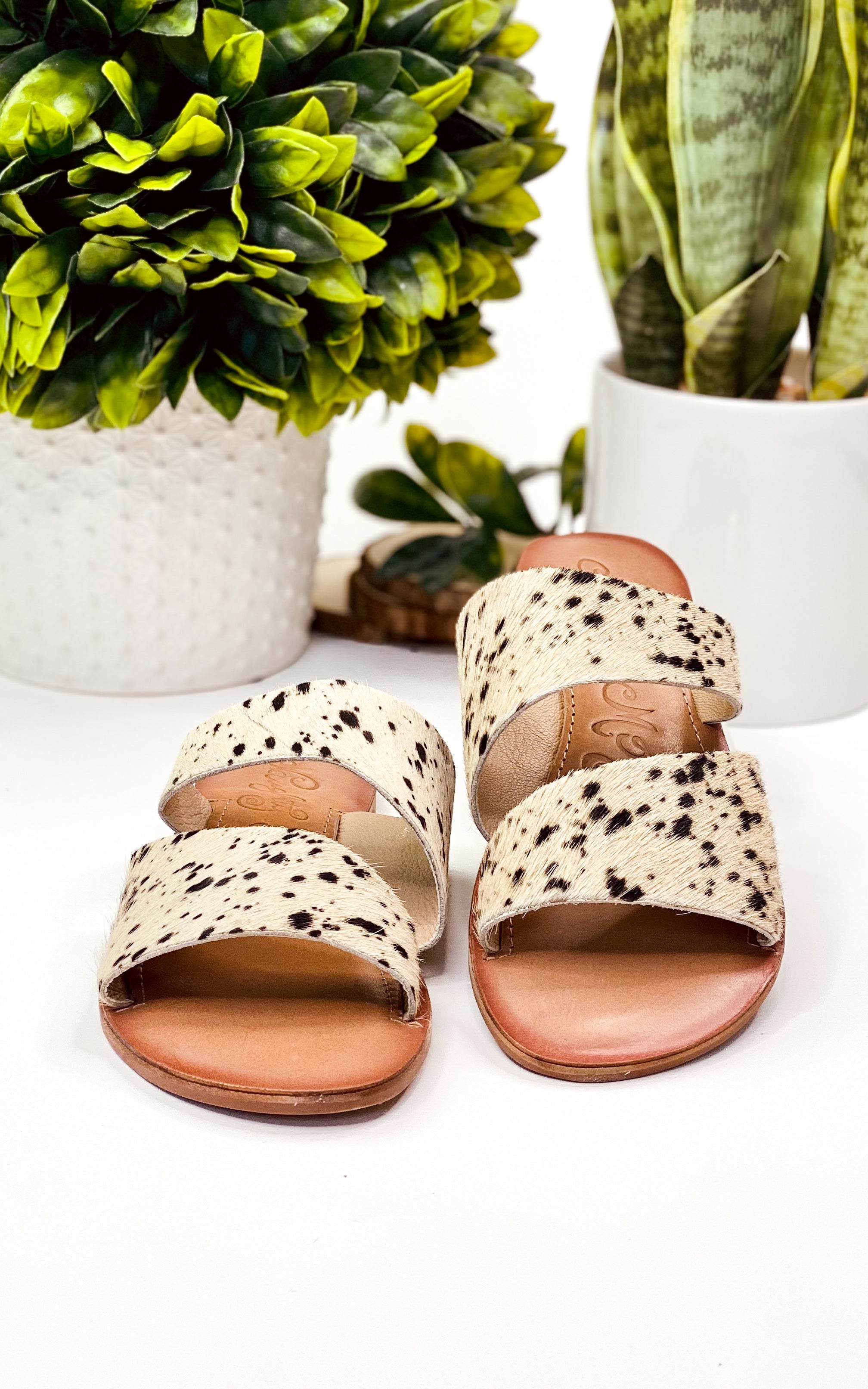 Spirited Sandals In Black And White Leather Slip On Naughty Monkey