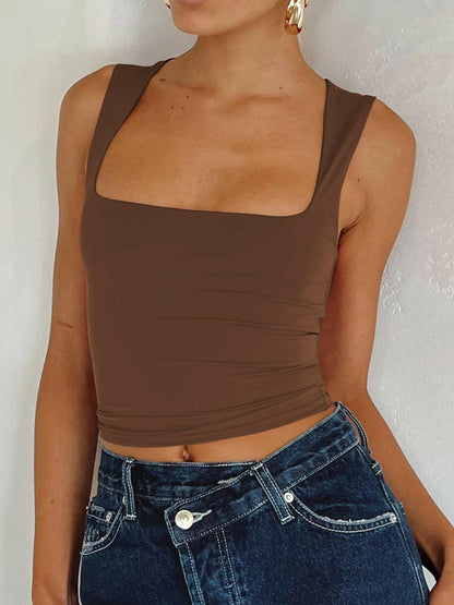 Square Neck Wide Strap Tank TopUpgrade Your Wardrobe with our Square Neck Wide Strap Tank Top!
 
 
Basic Style: This tank top features a classic and versatile design that can be effortlessly styleLove Salve Square Neck Wide Strap Tank Topjust arrived