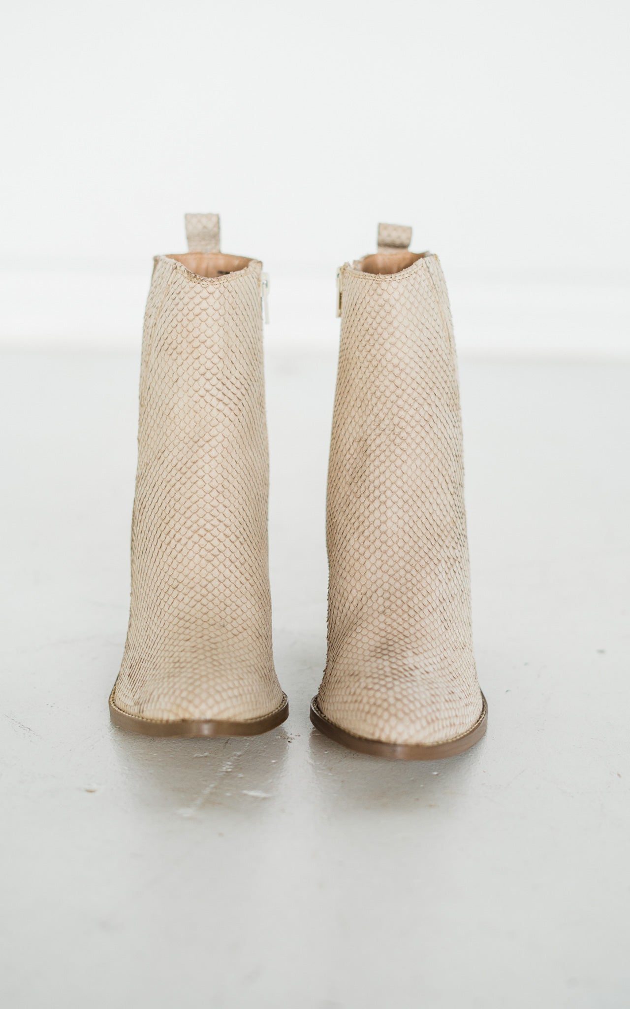 Taris Cream Ankle Boot With Snakeskin Leather Details Naughty Monkey